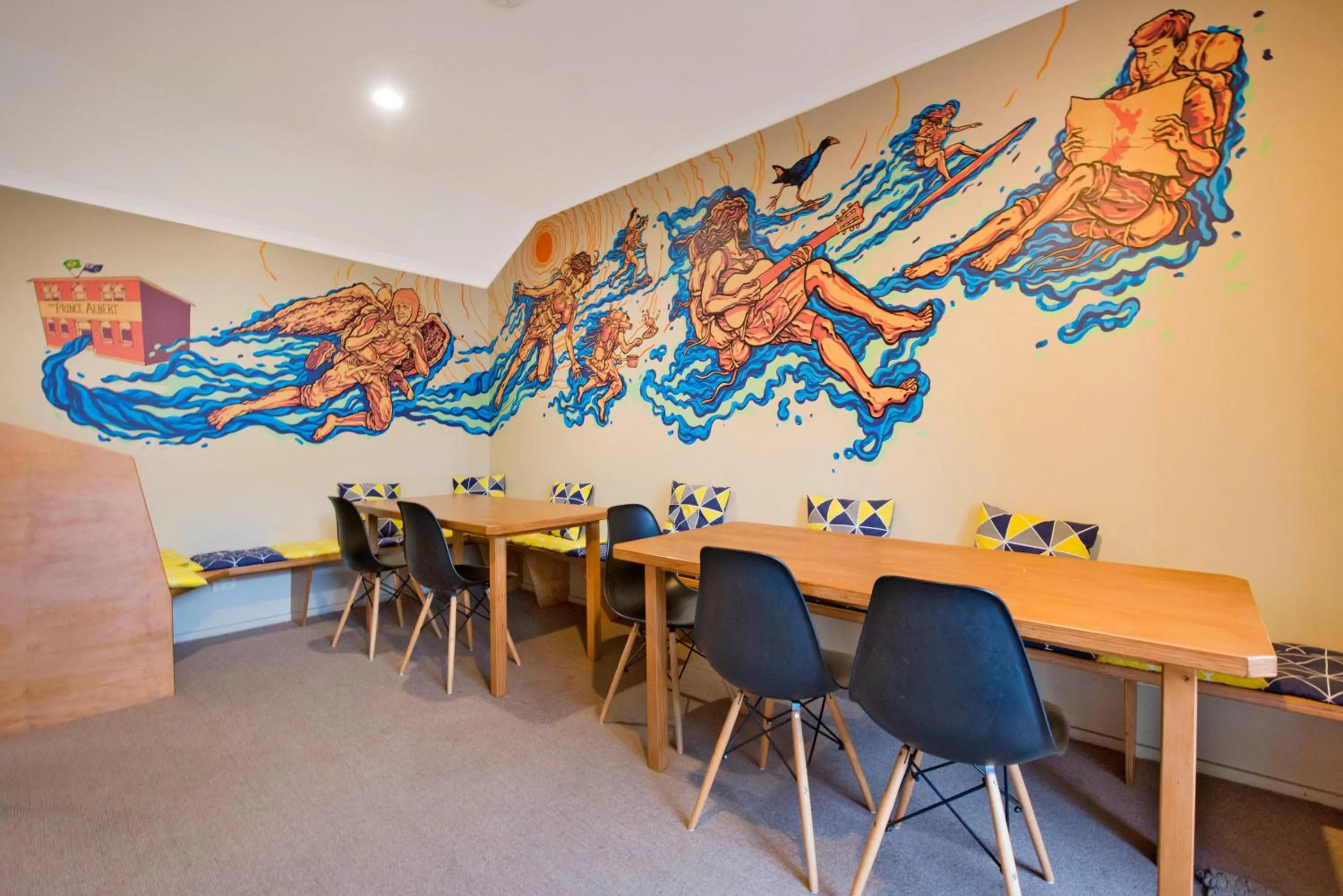 The Prince Albert Backpackers & Bar