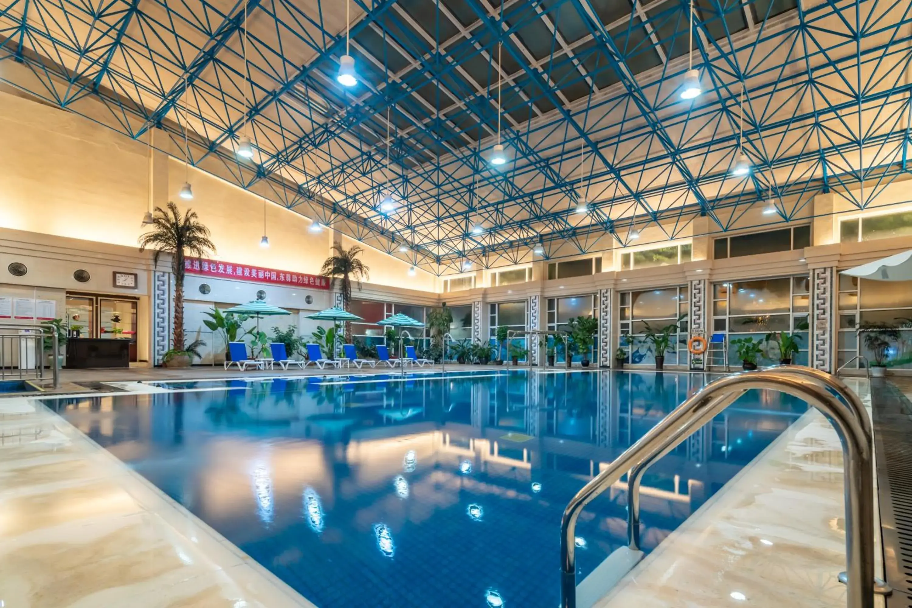 Swimming pool in Ramada Plaza By Wyndham Taian Swimming pool in Ramada Plaza By Wyndham Taian