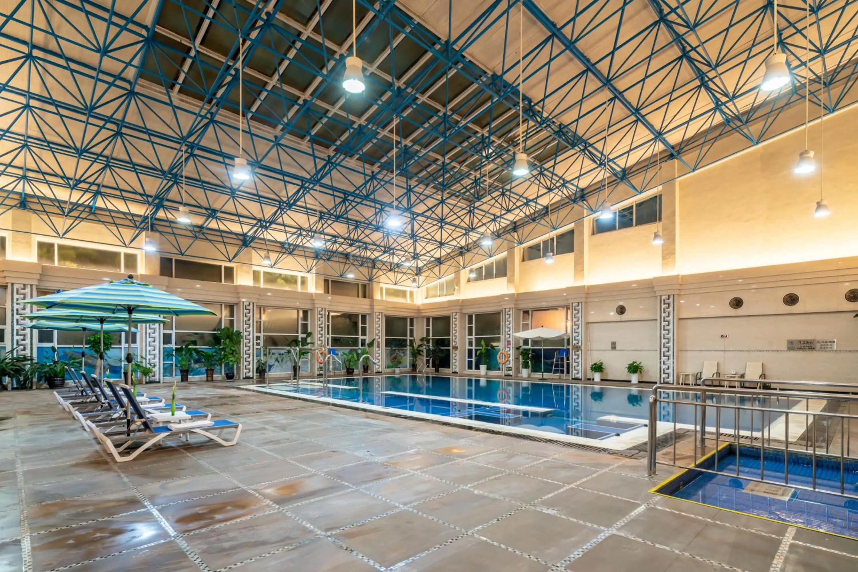 Swimming pool in Ramada Plaza By Wyndham Taian