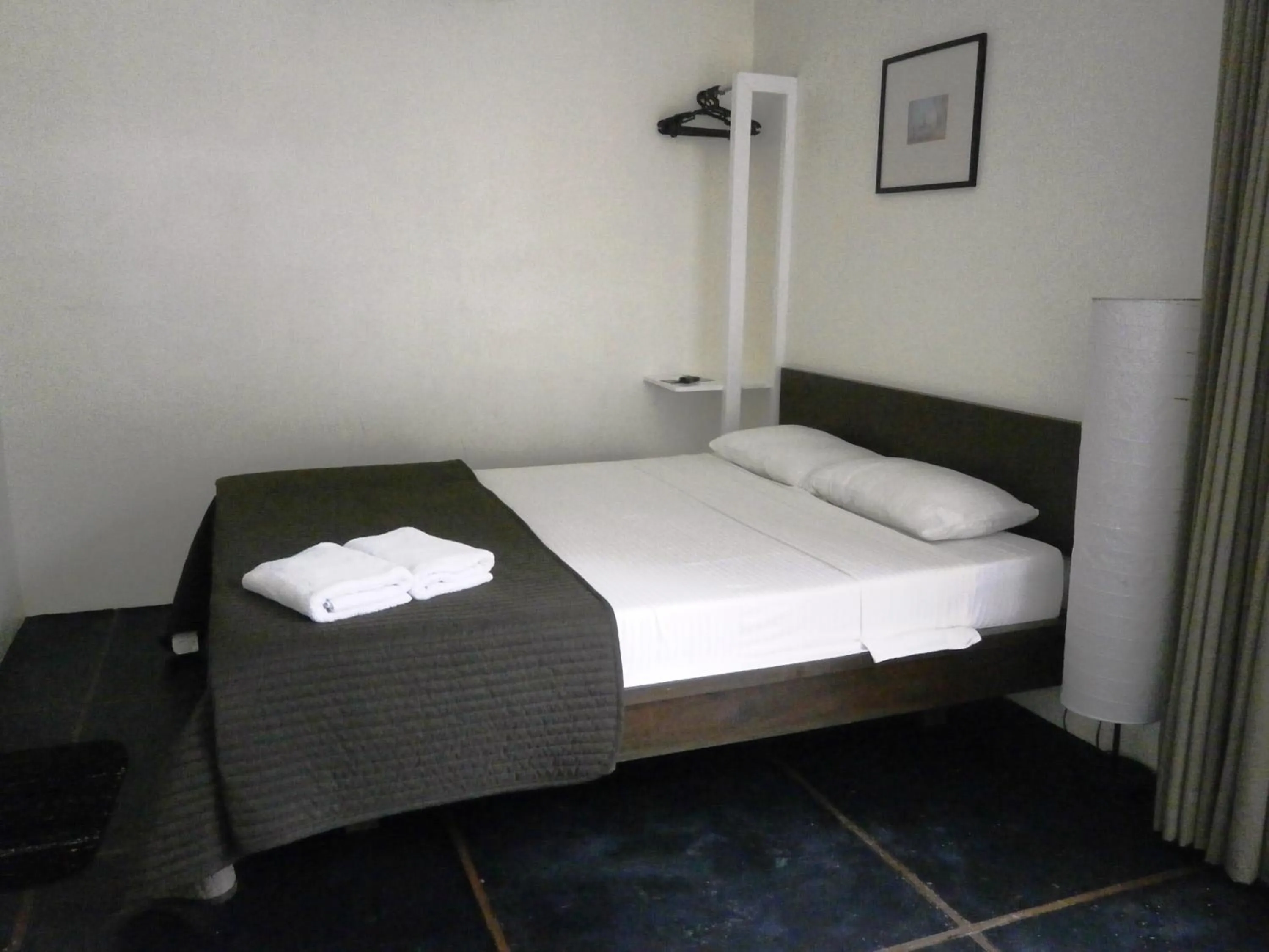 Bedroom, Bed in Hangin Kite Resort