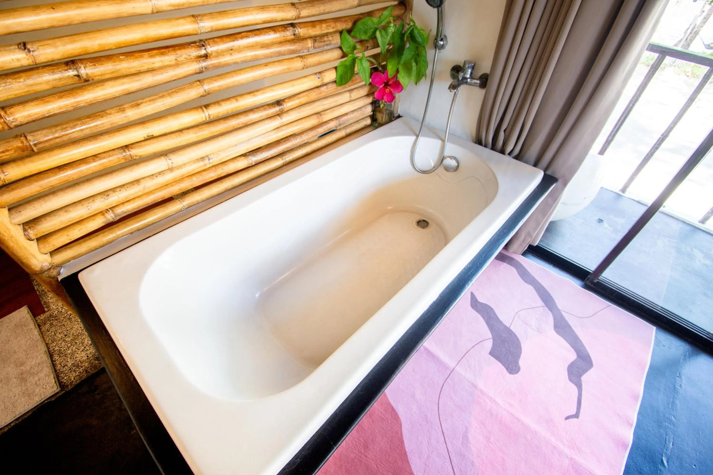Bed in Hangin Kite Resort