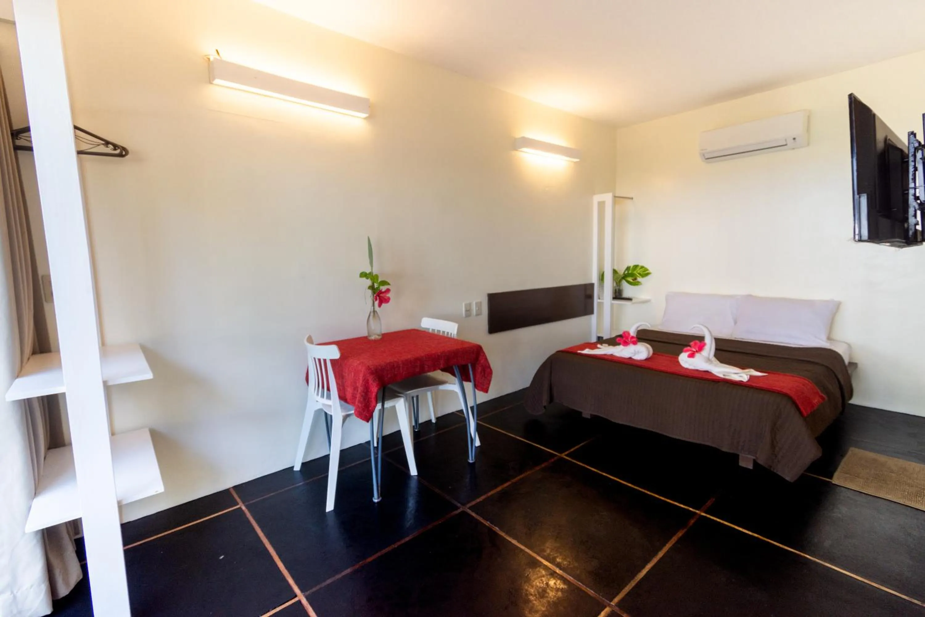 Bed in Hangin Kite Resort