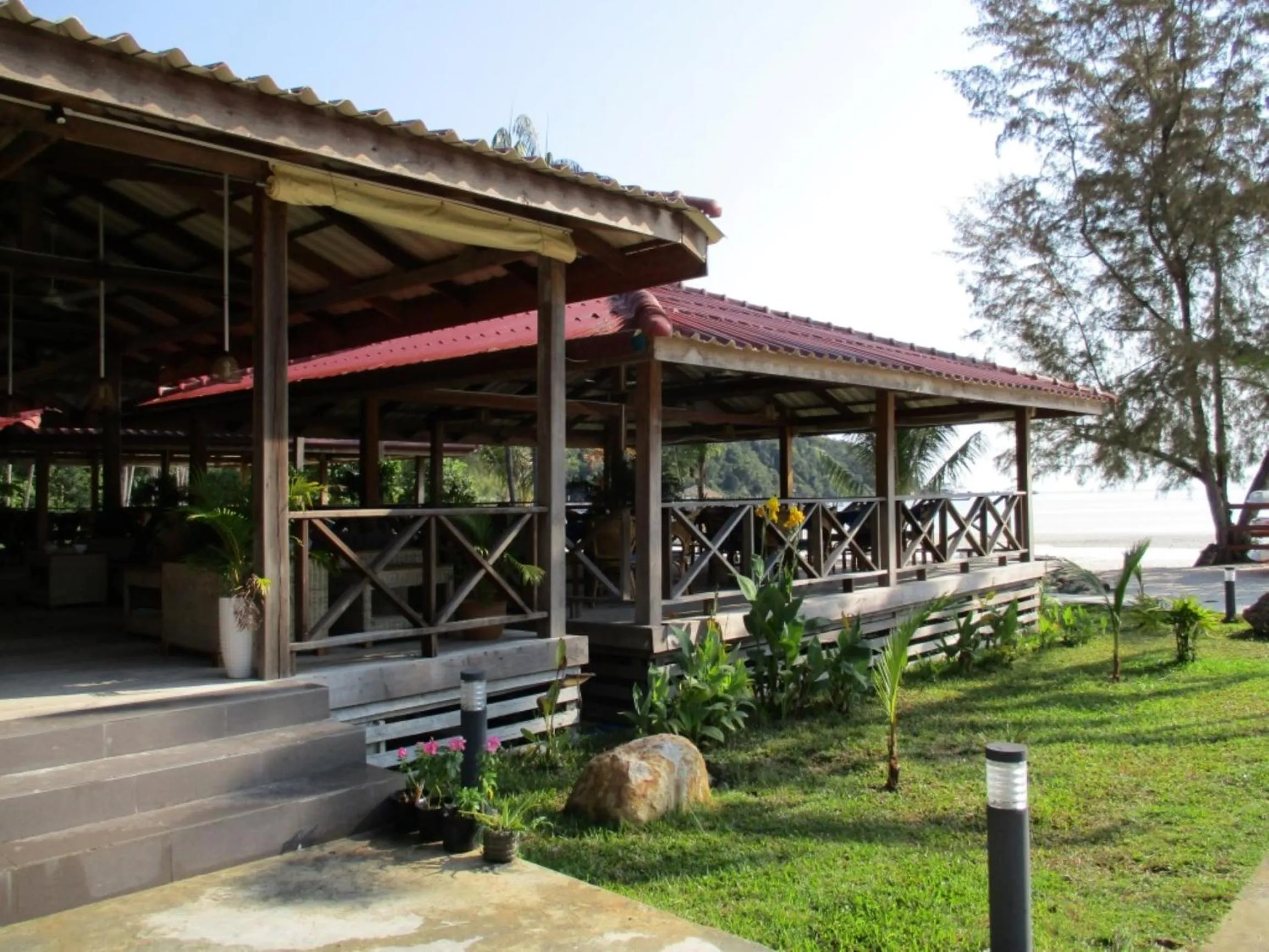 Restaurant/places to eat in Saracen Bay Resort