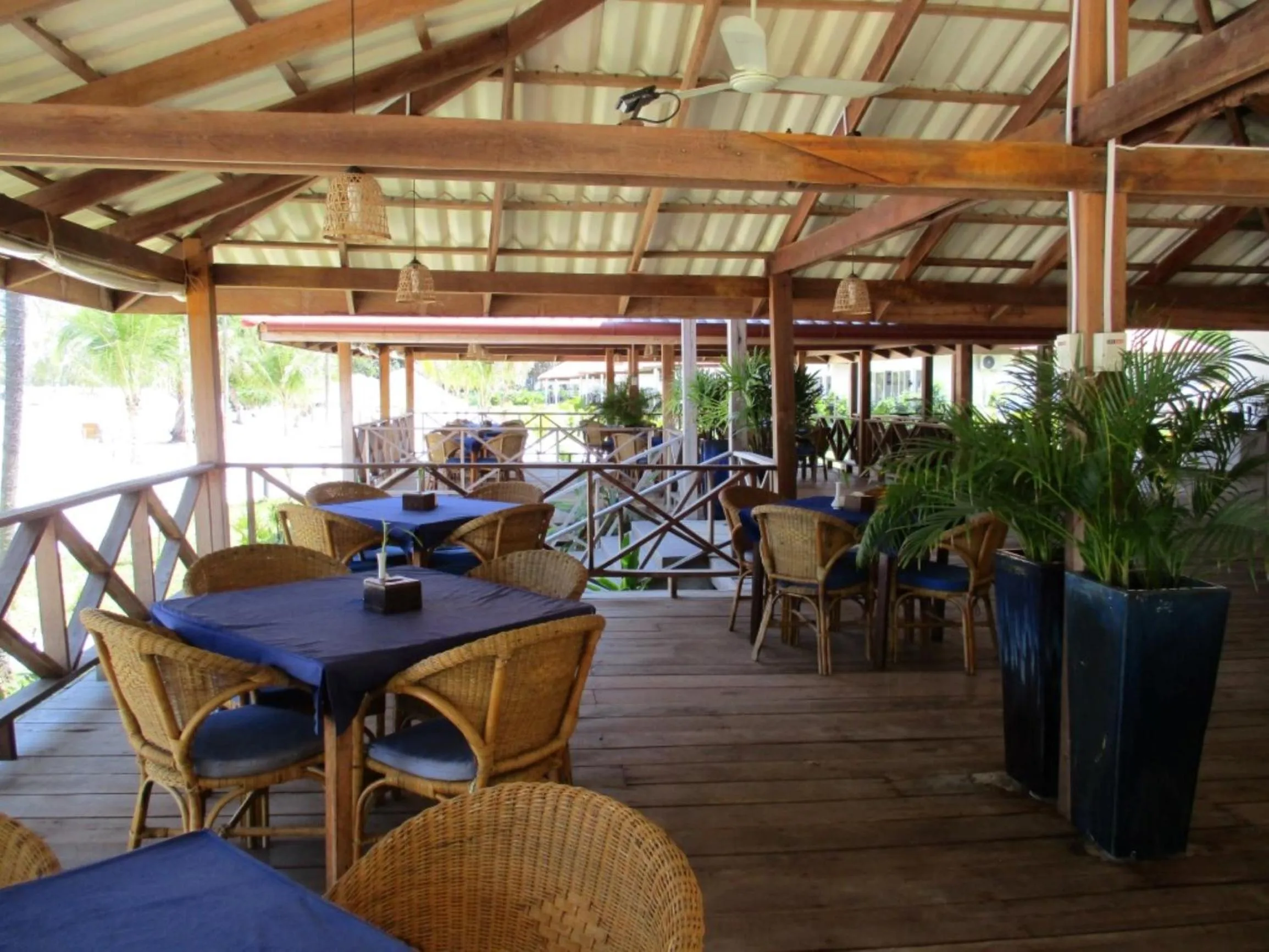Restaurant/places to eat in Saracen Bay Resort