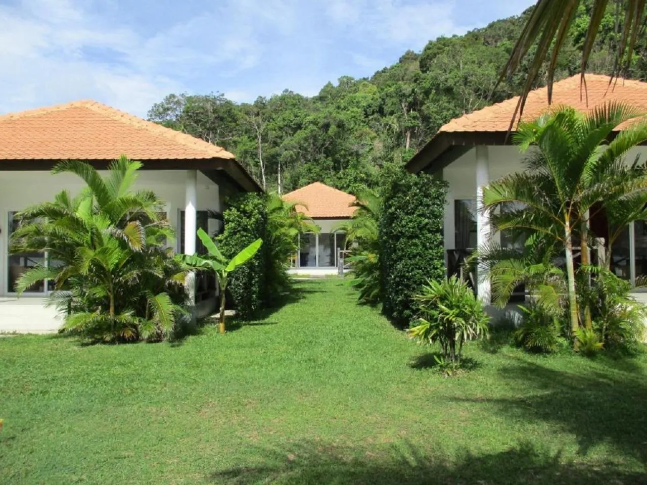 Property building in Saracen Bay Resort