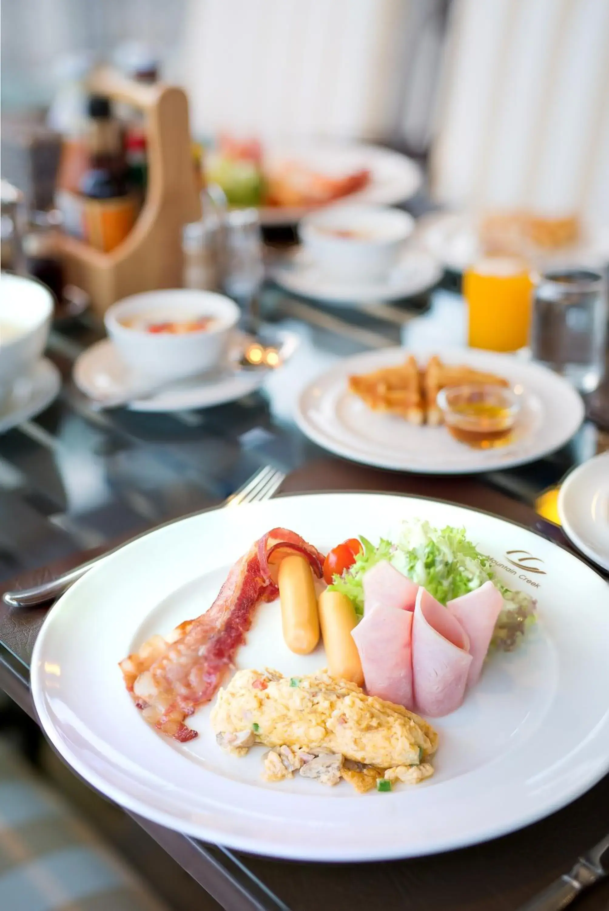 Breakfast in Mountain Creek Golf Resort & Residences Breakfast in Mountain Creek Golf Resort & Residences