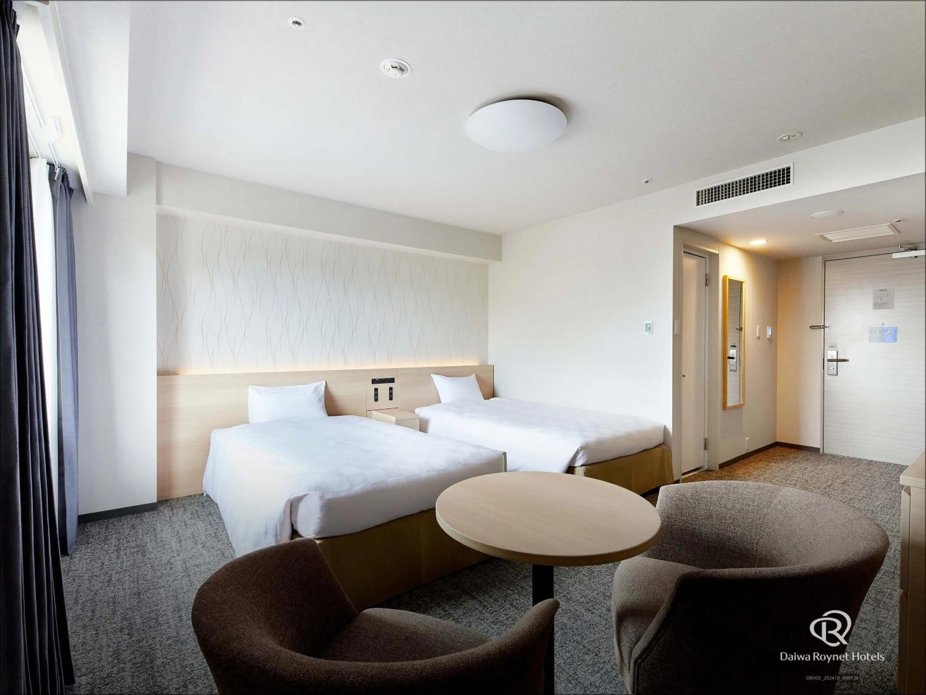 Bedroom, Bed in Daiwa Roynet Hotel Osaka-Uehonmachi