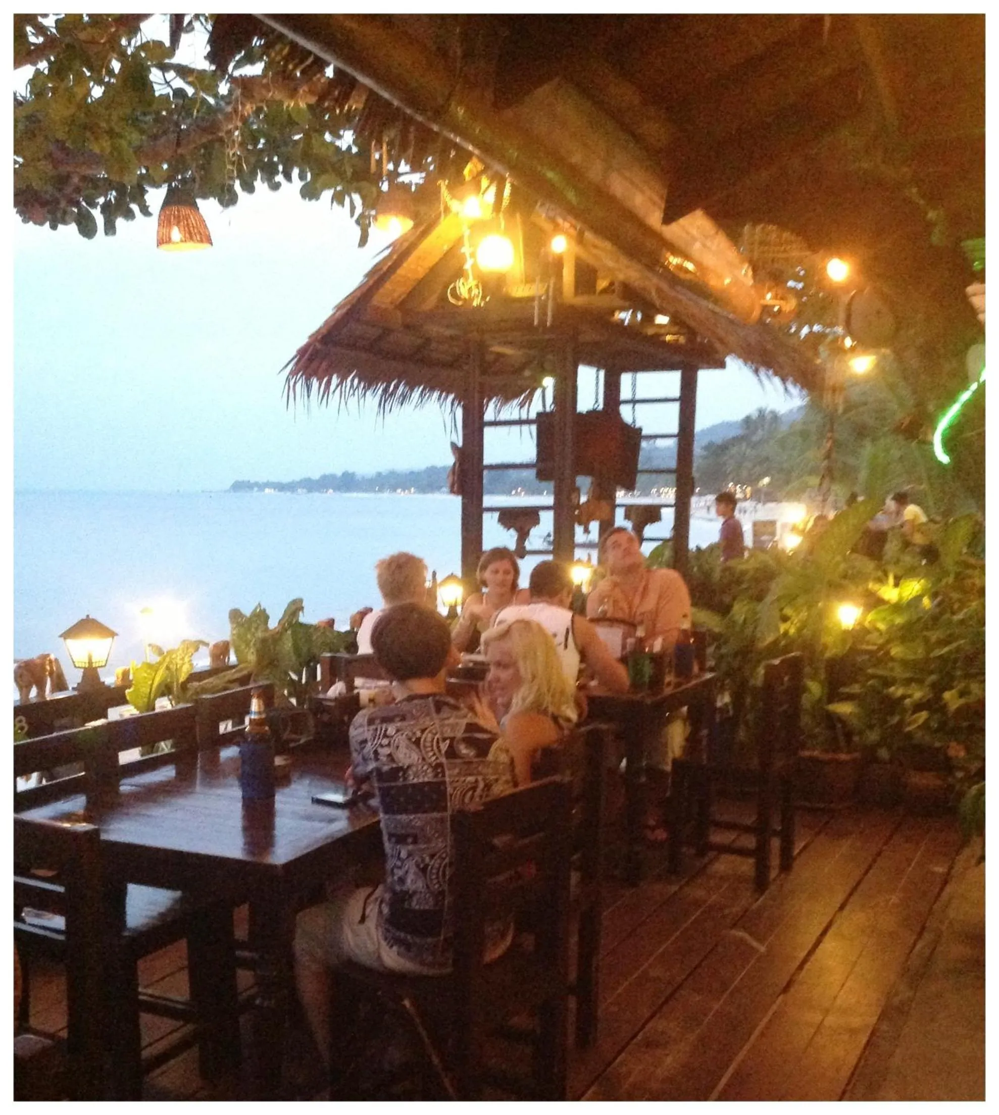 Restaurant/places to eat in New Hut Bungalow
