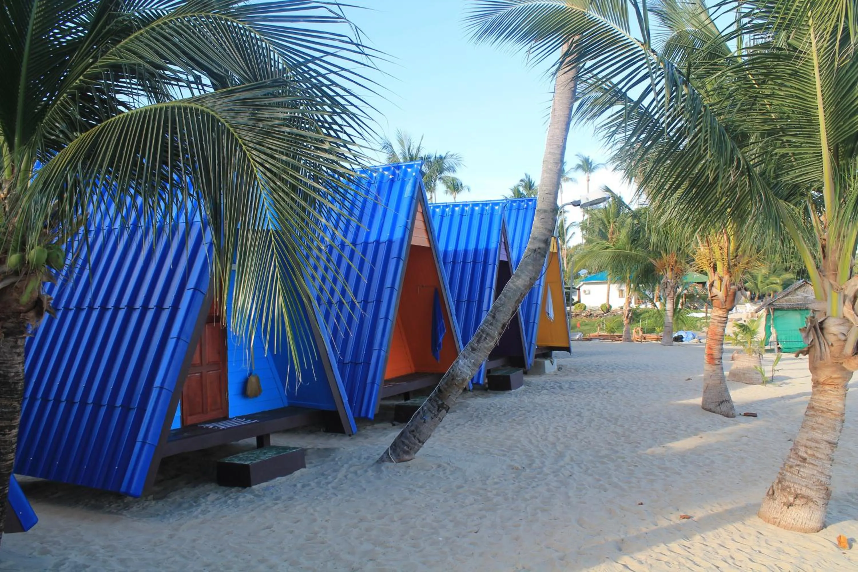 Facade/entrance in New Hut Bungalow