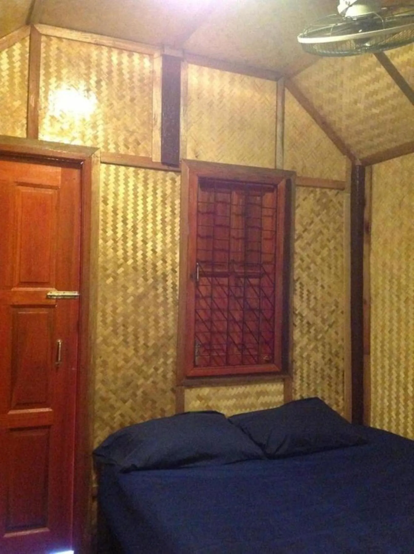Bed in New Hut Bungalow