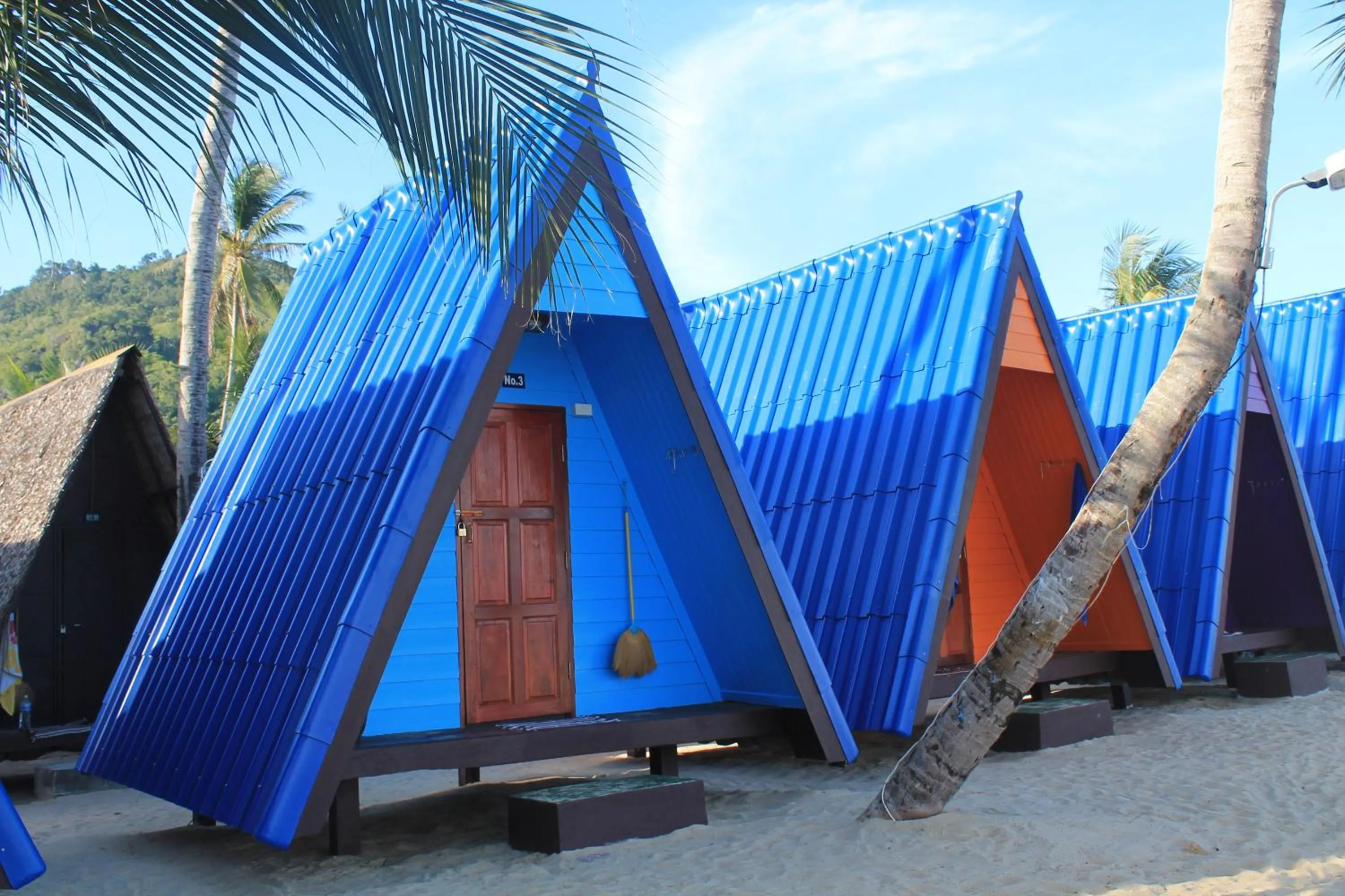 Facade/entrance in New Hut Bungalow