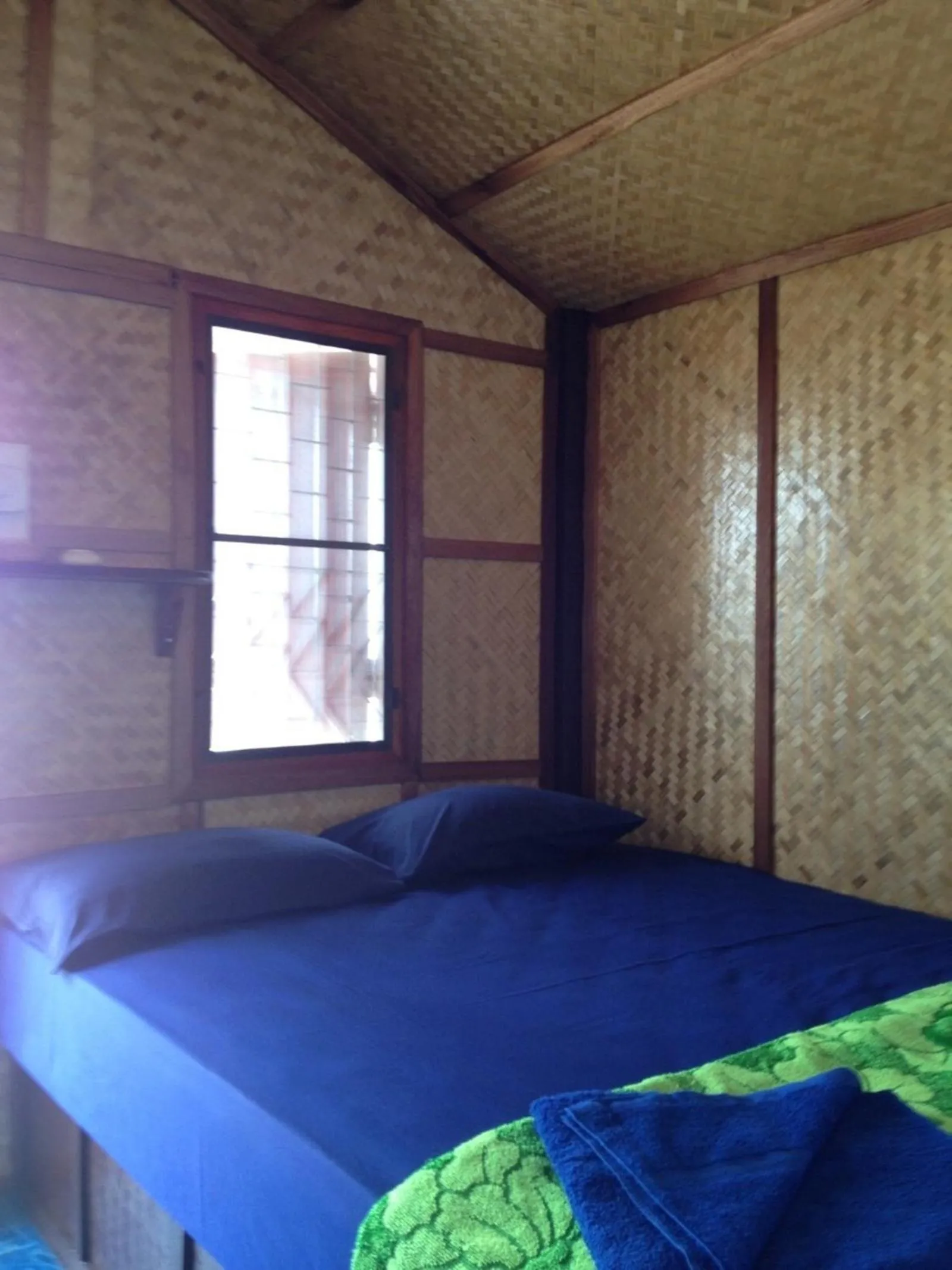 Bed in New Hut Bungalow