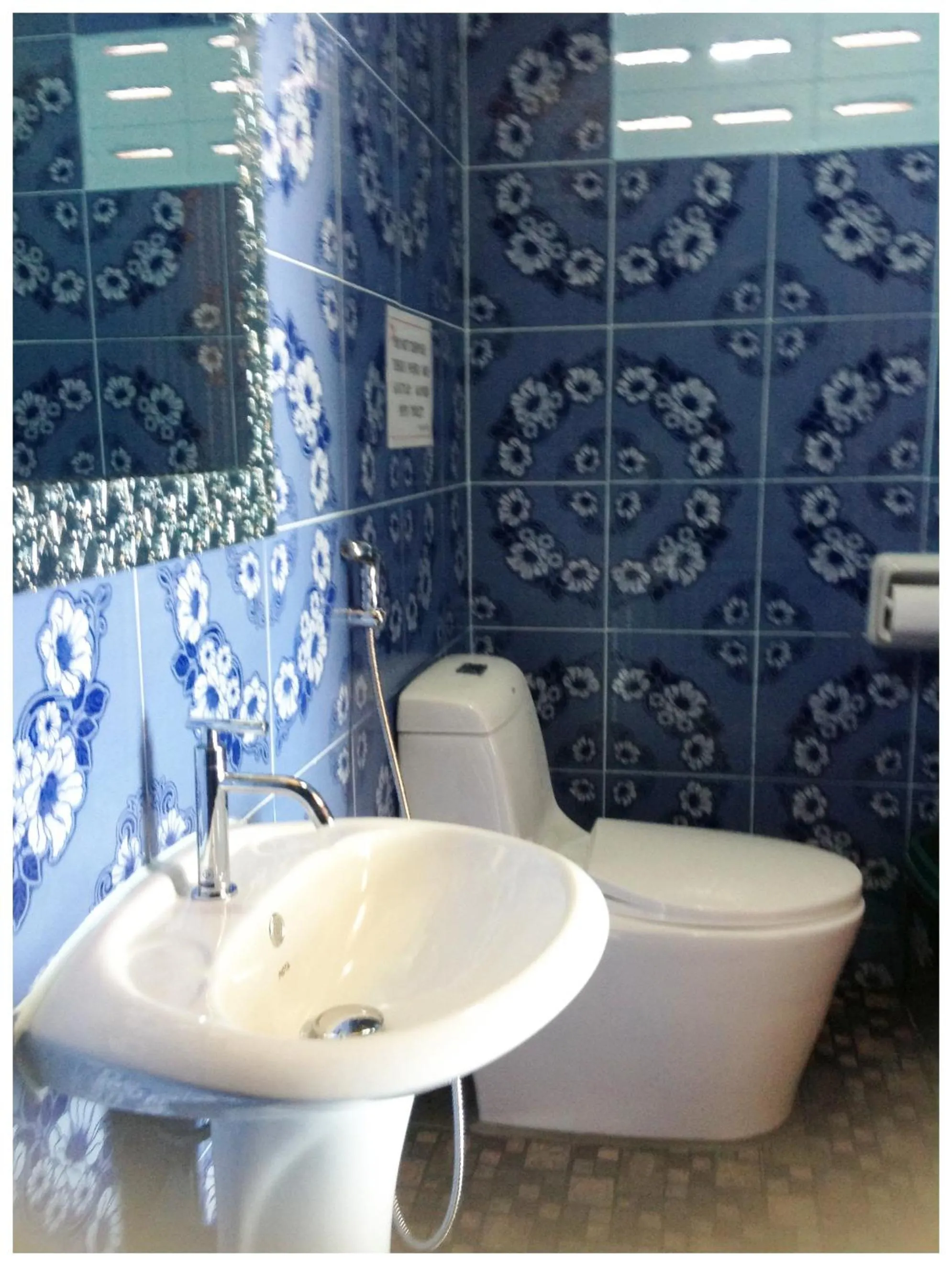 Toilet in New Hut Bungalow