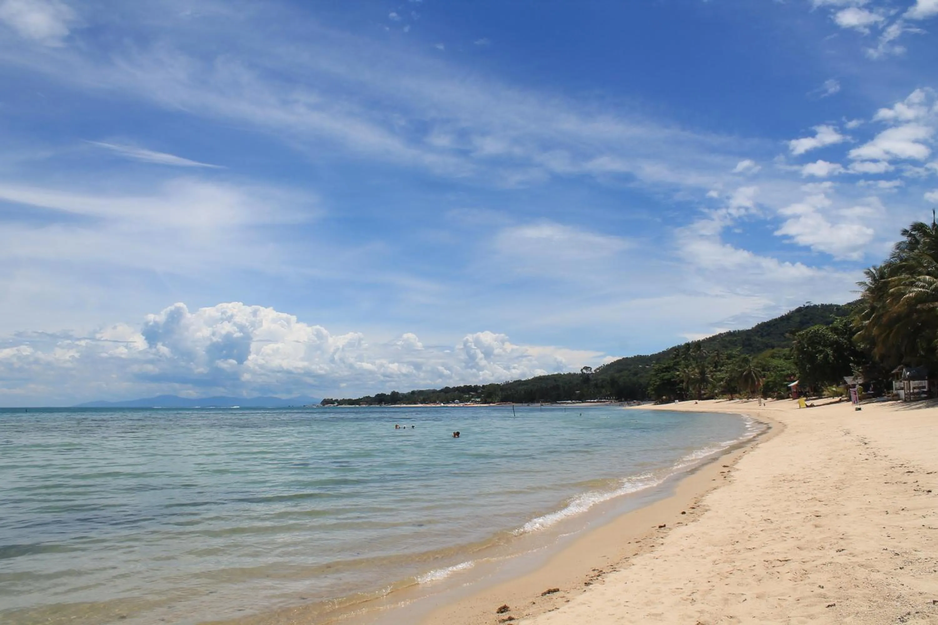 Beach in New Hut Bungalow