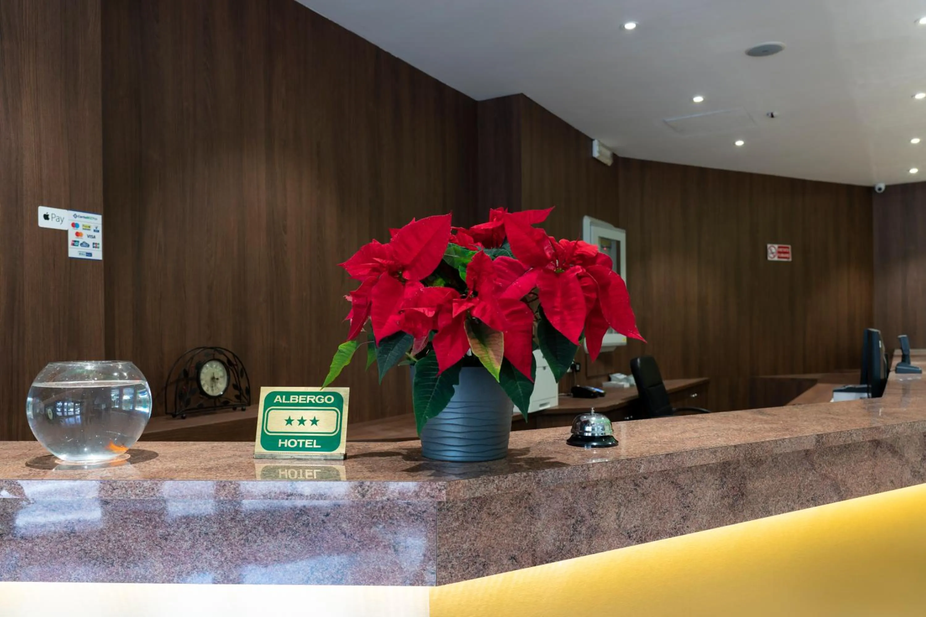 Lobby or reception in H&L Hotel