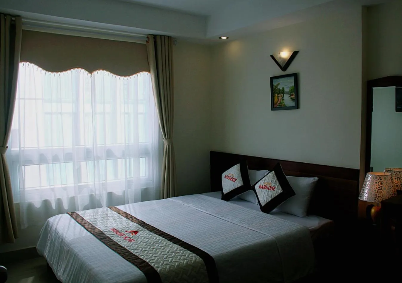 Bed in Paradise Hotel