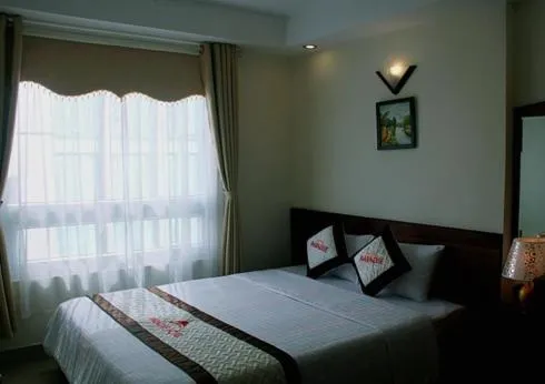 Bed in Paradise Hotel