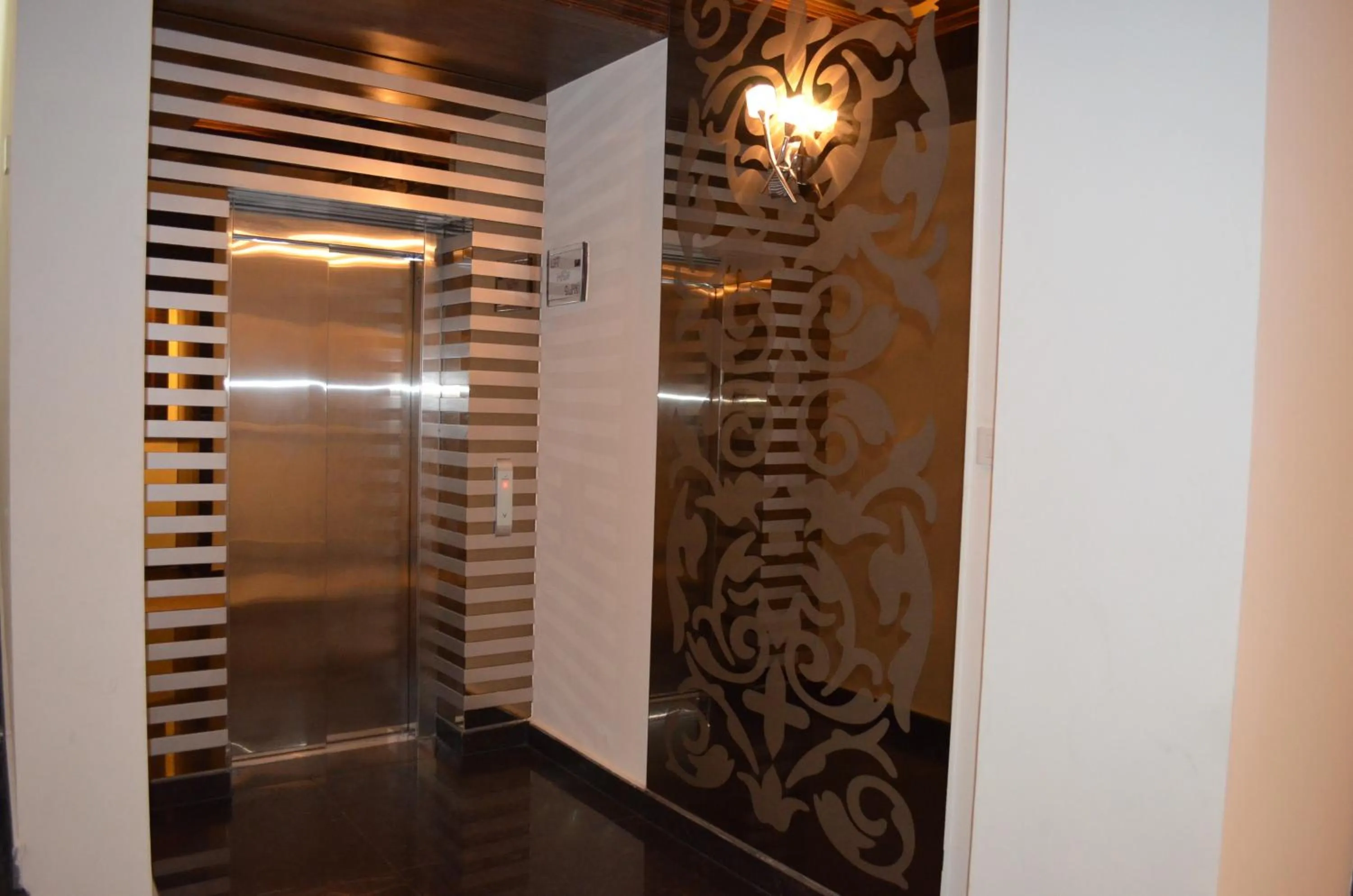 Decorative detail in Hotel Metro View