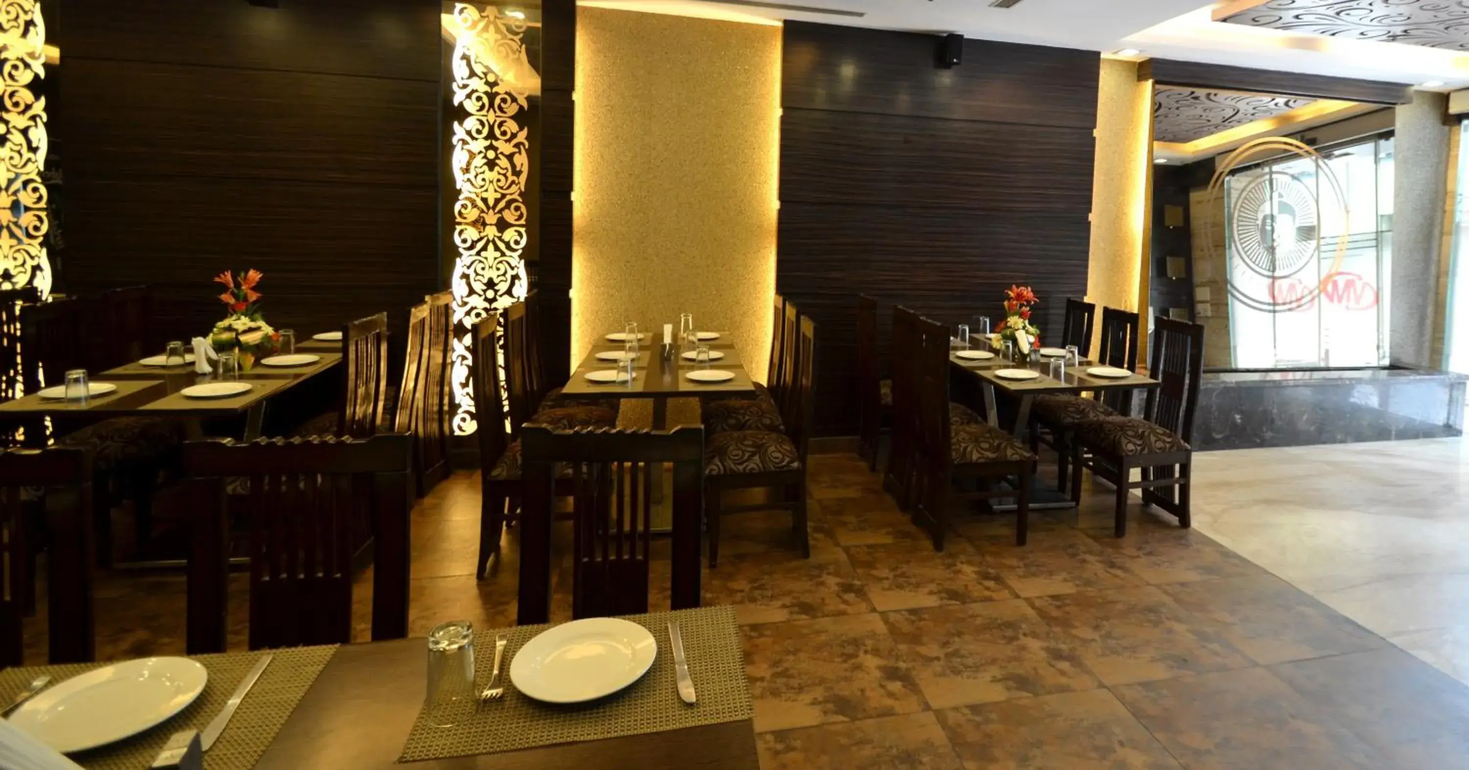 Restaurant/places to eat in Hotel Metro View Restaurant/places to eat in Hotel Metro View