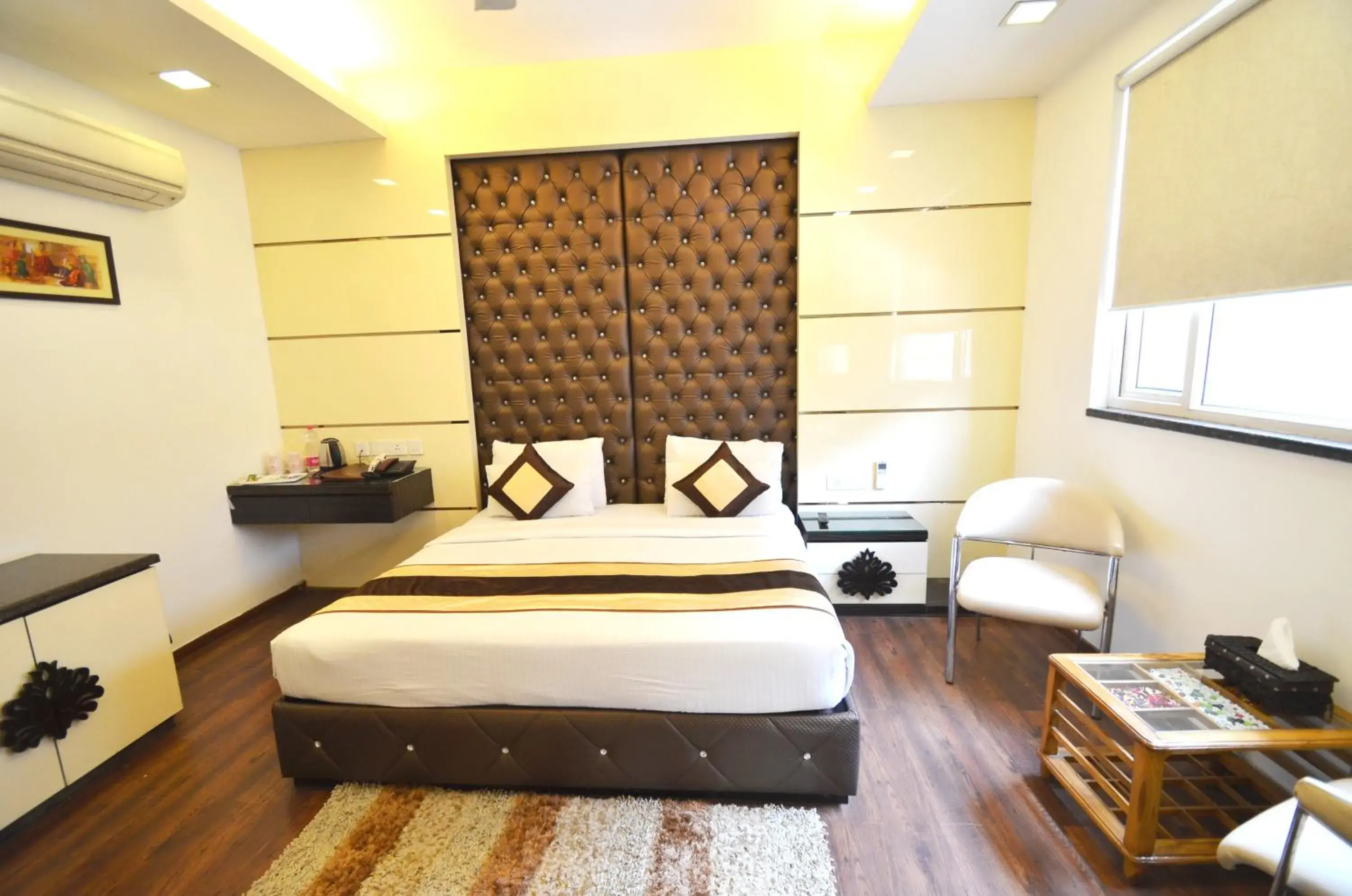 Photo of the whole room, Bed in Hotel Metro View Photo of the whole room, Bed in Hotel Metro View