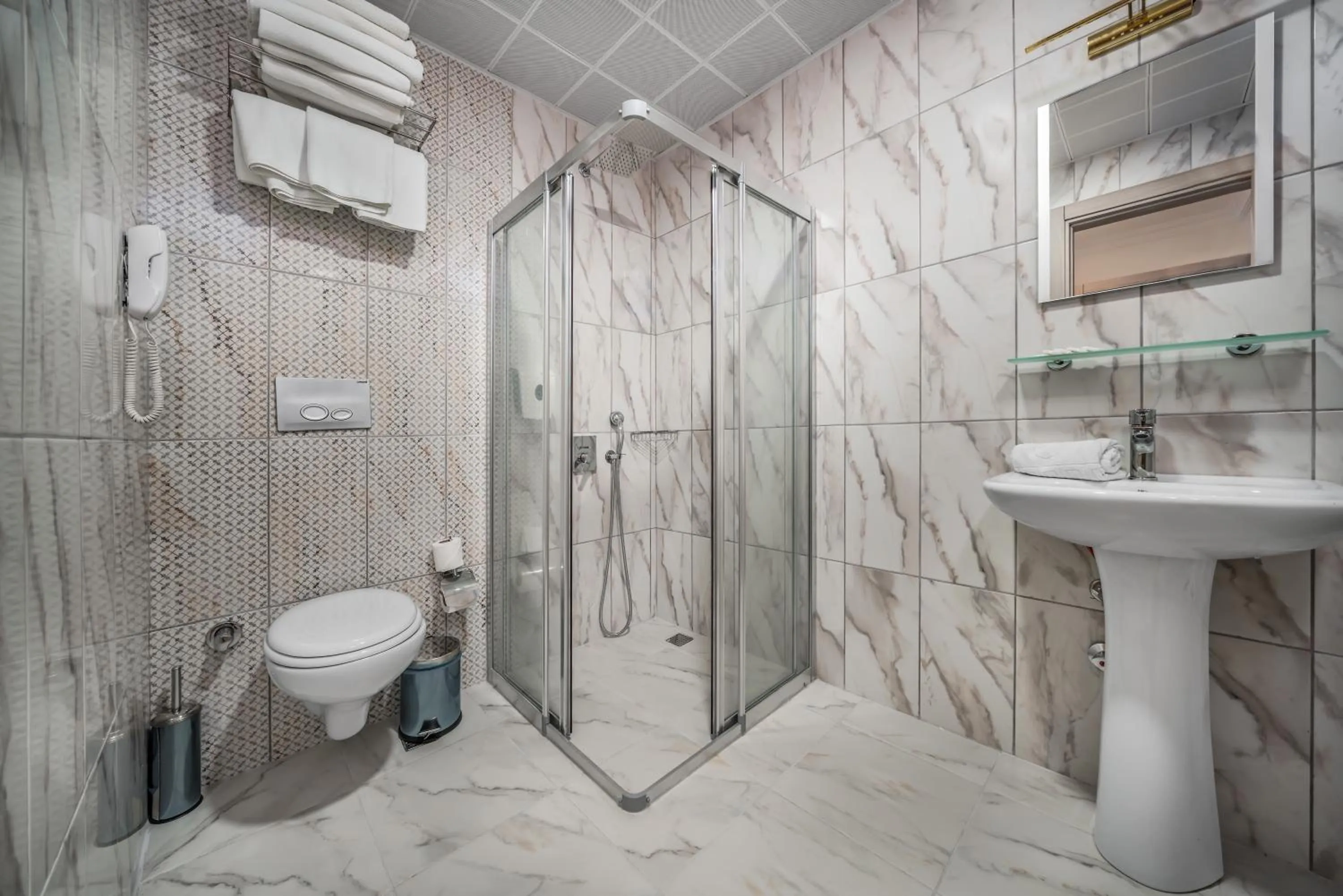 Shower in Arsi Blue Beach Hotel