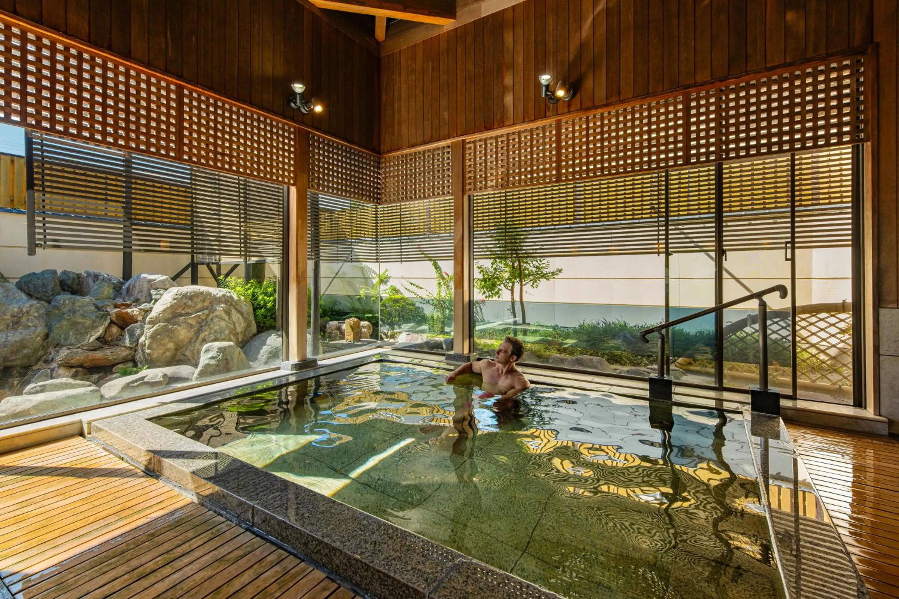 Public Bath in Hotel Hagoromo