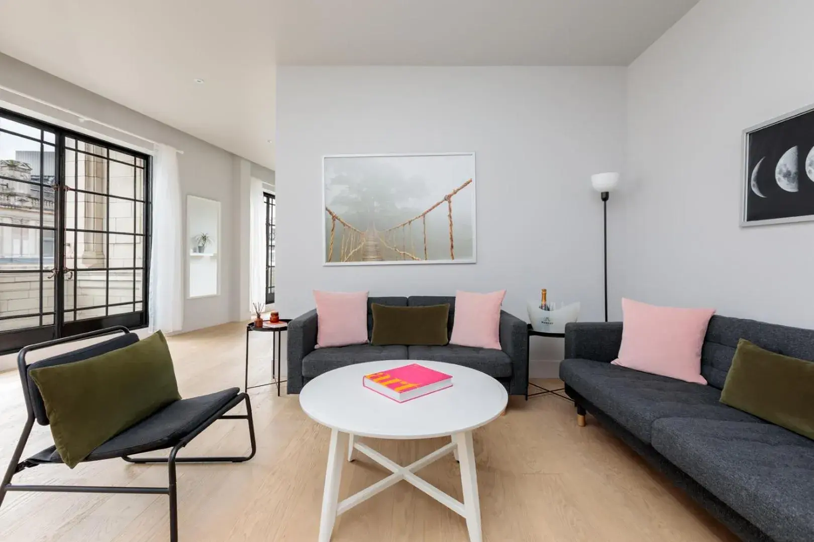 Cocoon 10 in Zedwell Hotel Piccadilly Circus Cocoon 10 in Zedwell Hotel Piccadilly Circus