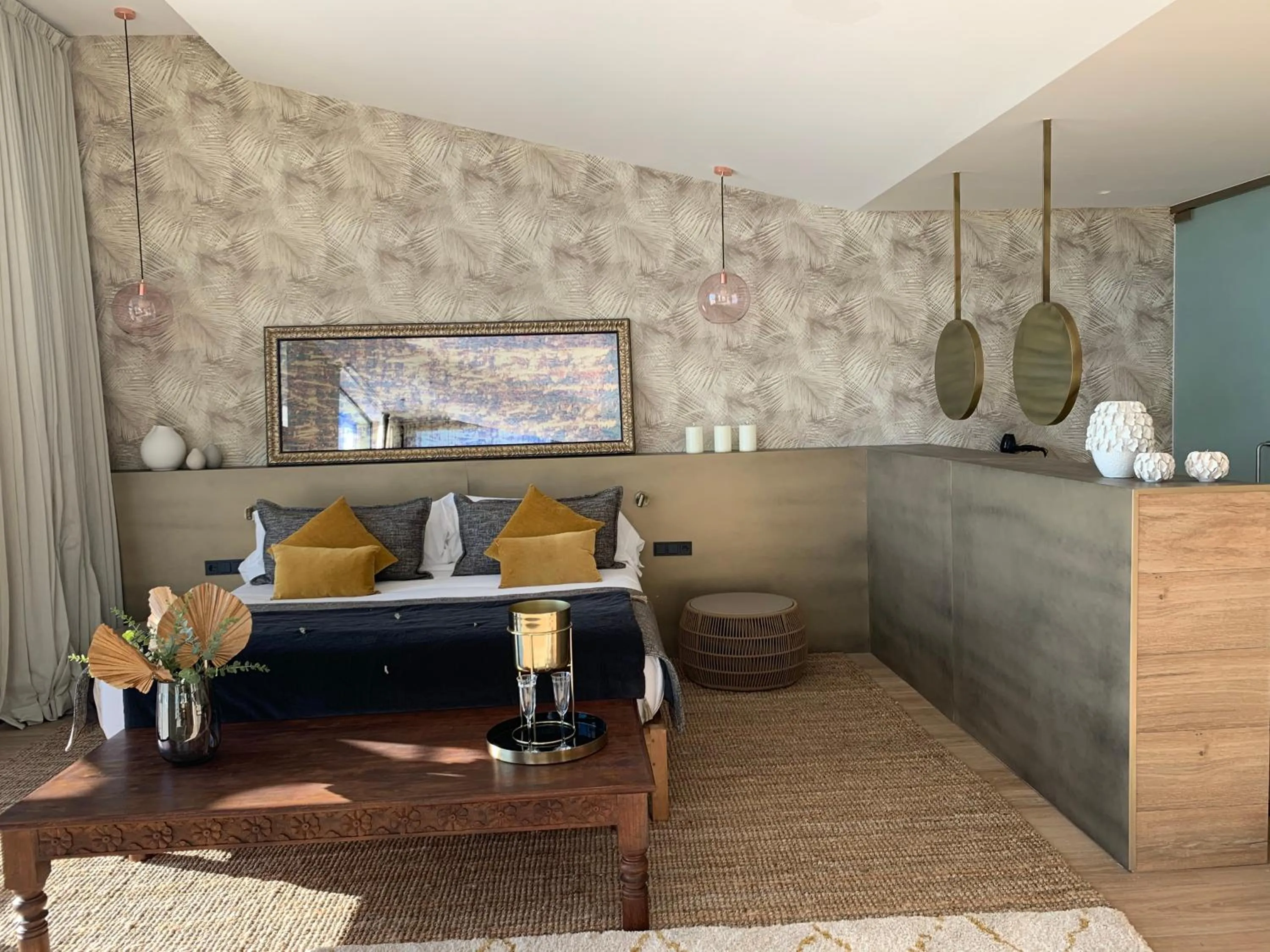 Living room in Playa Grande by Tropical