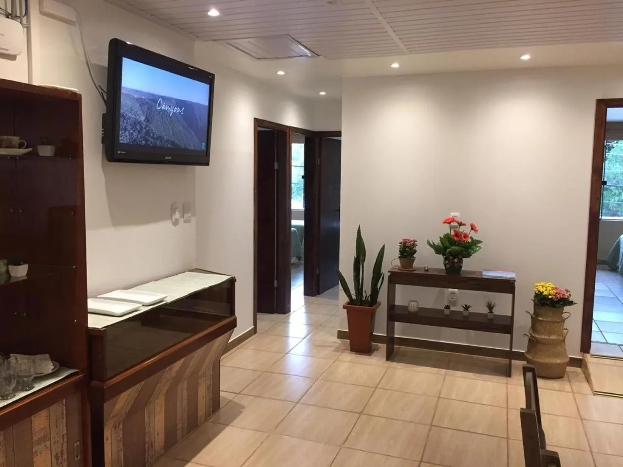 Communal lounge/ TV room in Pousada Vó Celina