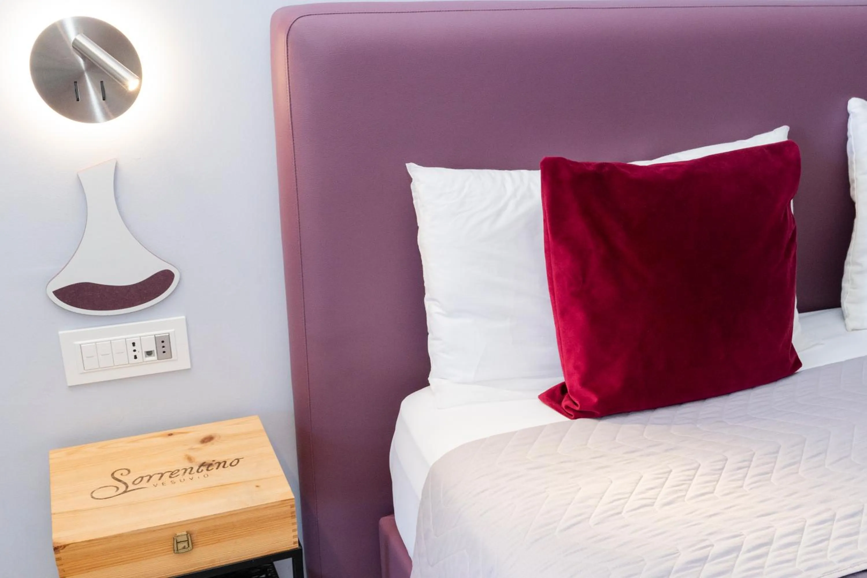 Bedroom, Bed in Vesuvio Inn Bed & Wine Experience