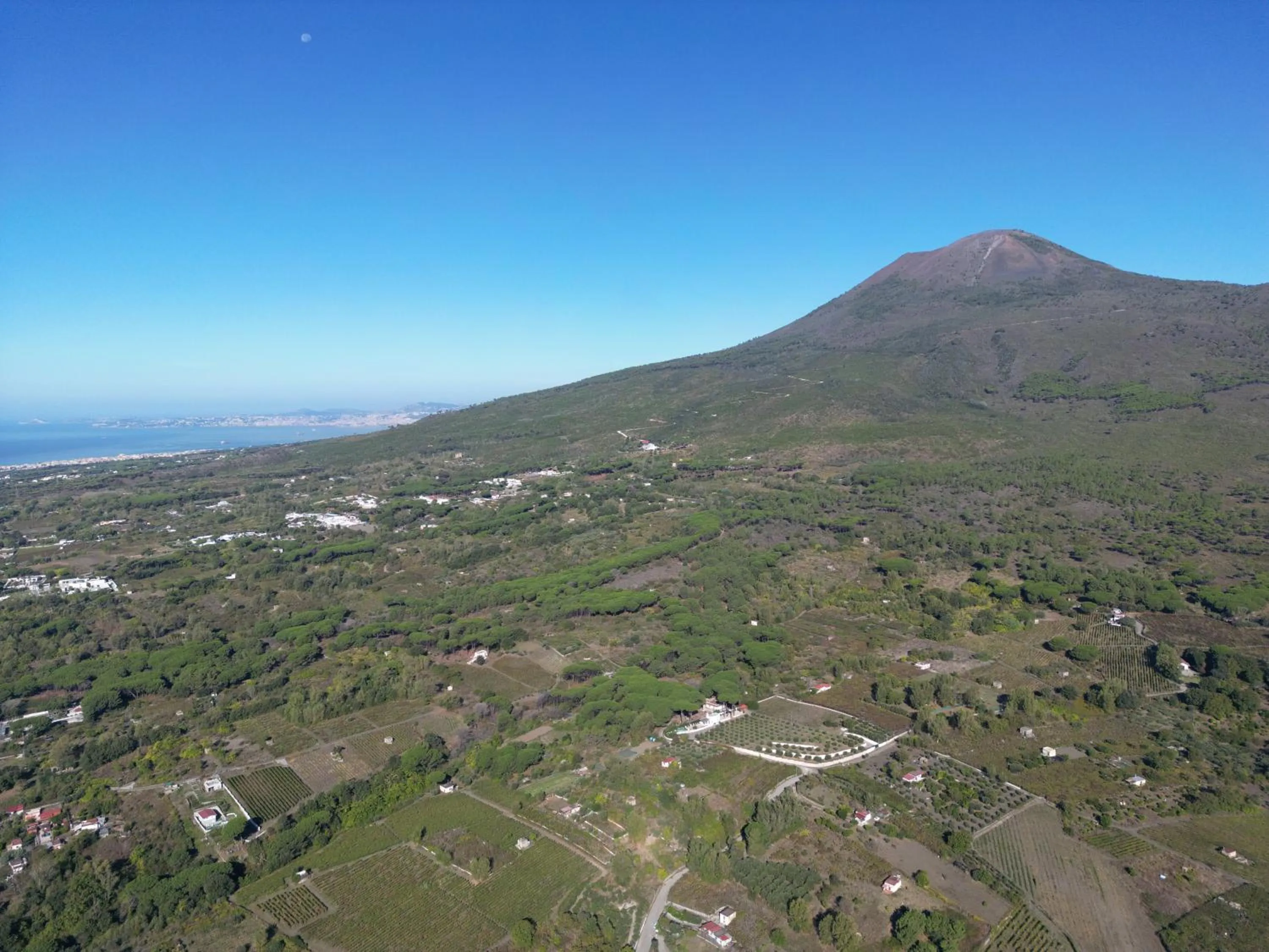 Bird's eye view in Vesuvio Inn Bed & Wine Experience