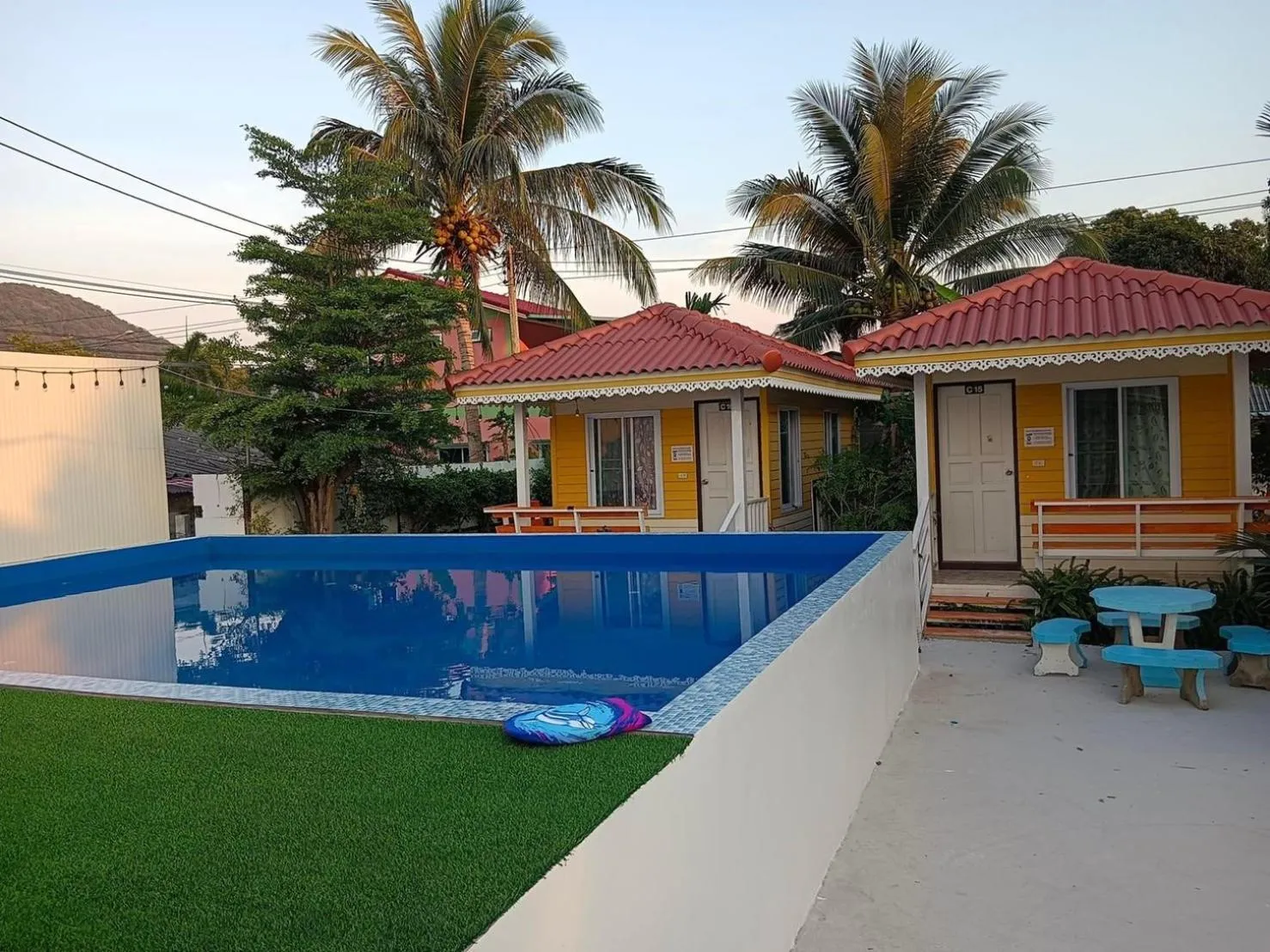 Swimming pool in Pooma Resort