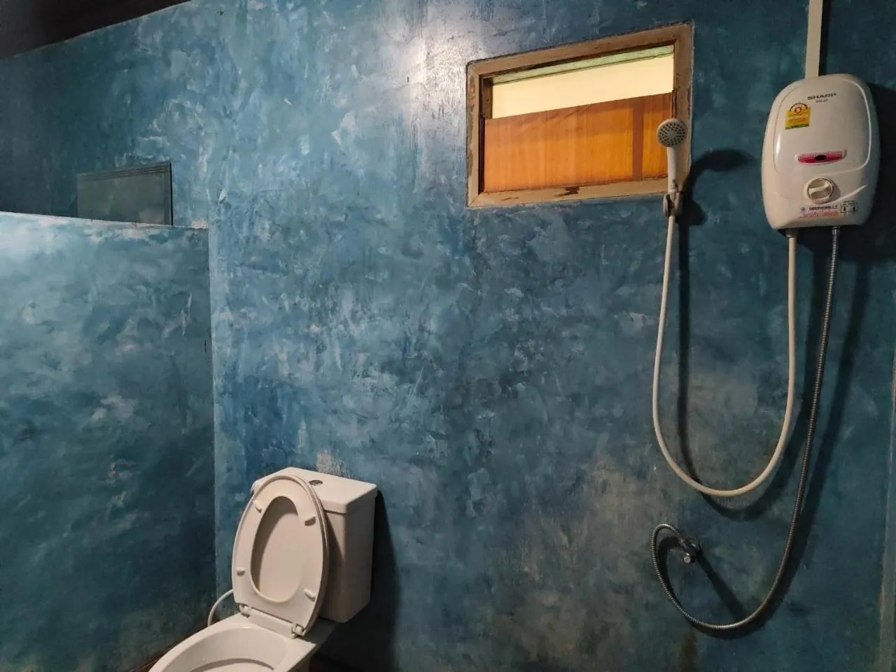 Shower in Pooma Resort