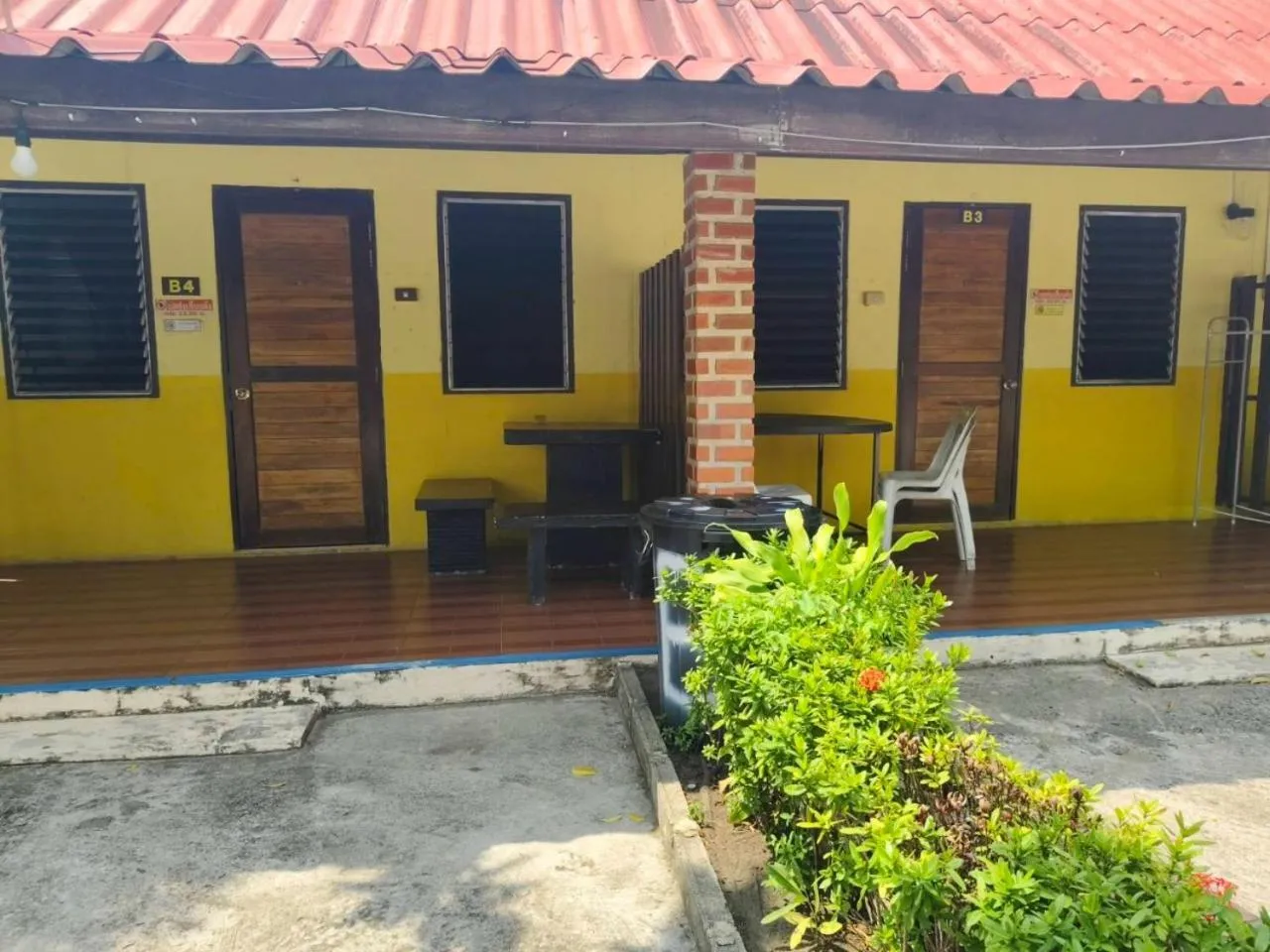 Property building in Pooma Resort