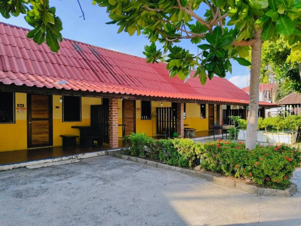 Property building in Pooma Resort