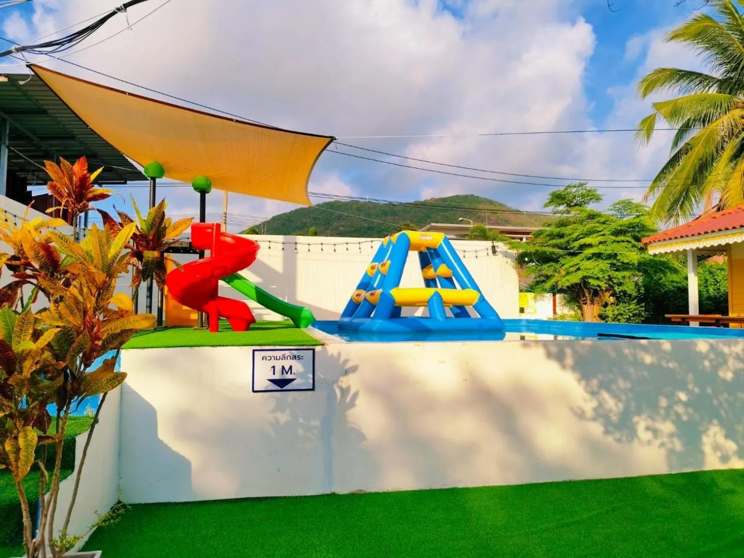 Pool view in Pooma Resort