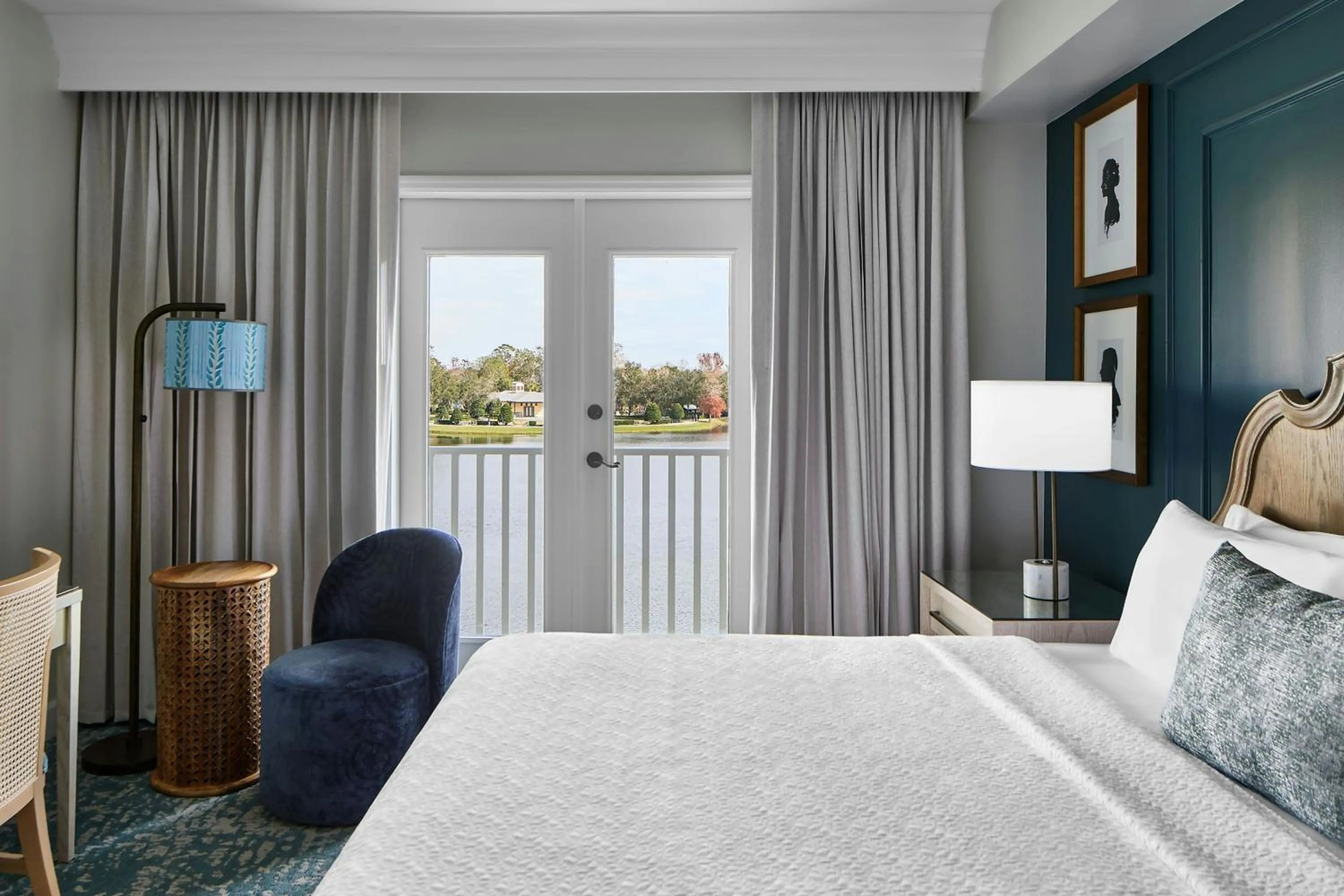 Photo of the whole room, Bed in The Inn at Celebration, Autograph Collection