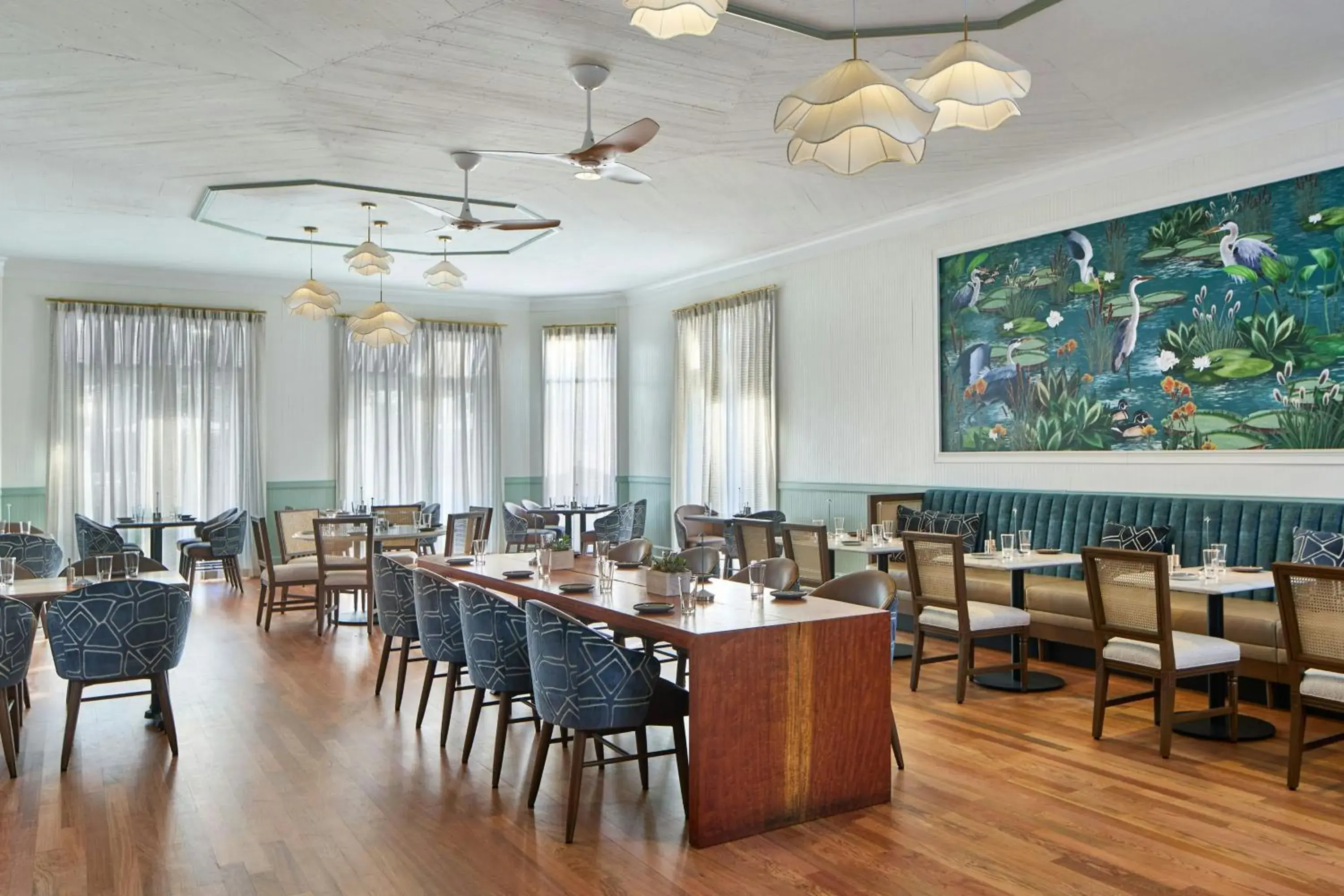 Lounge or bar in The Inn at Celebration, Autograph Collection Lounge or bar in The Inn at Celebration, Autograph Collection