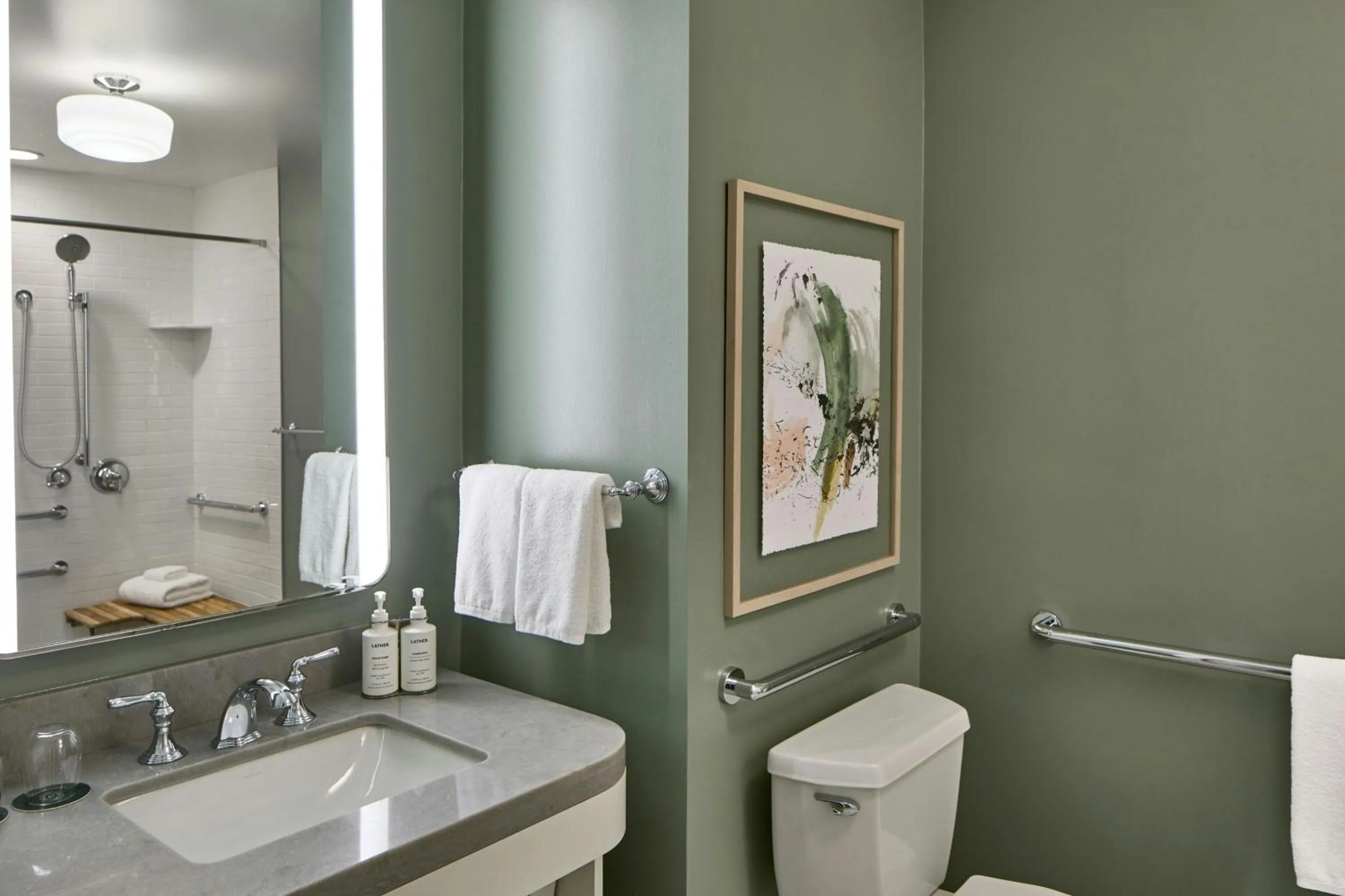 Bathroom in The Inn at Celebration, Autograph Collection