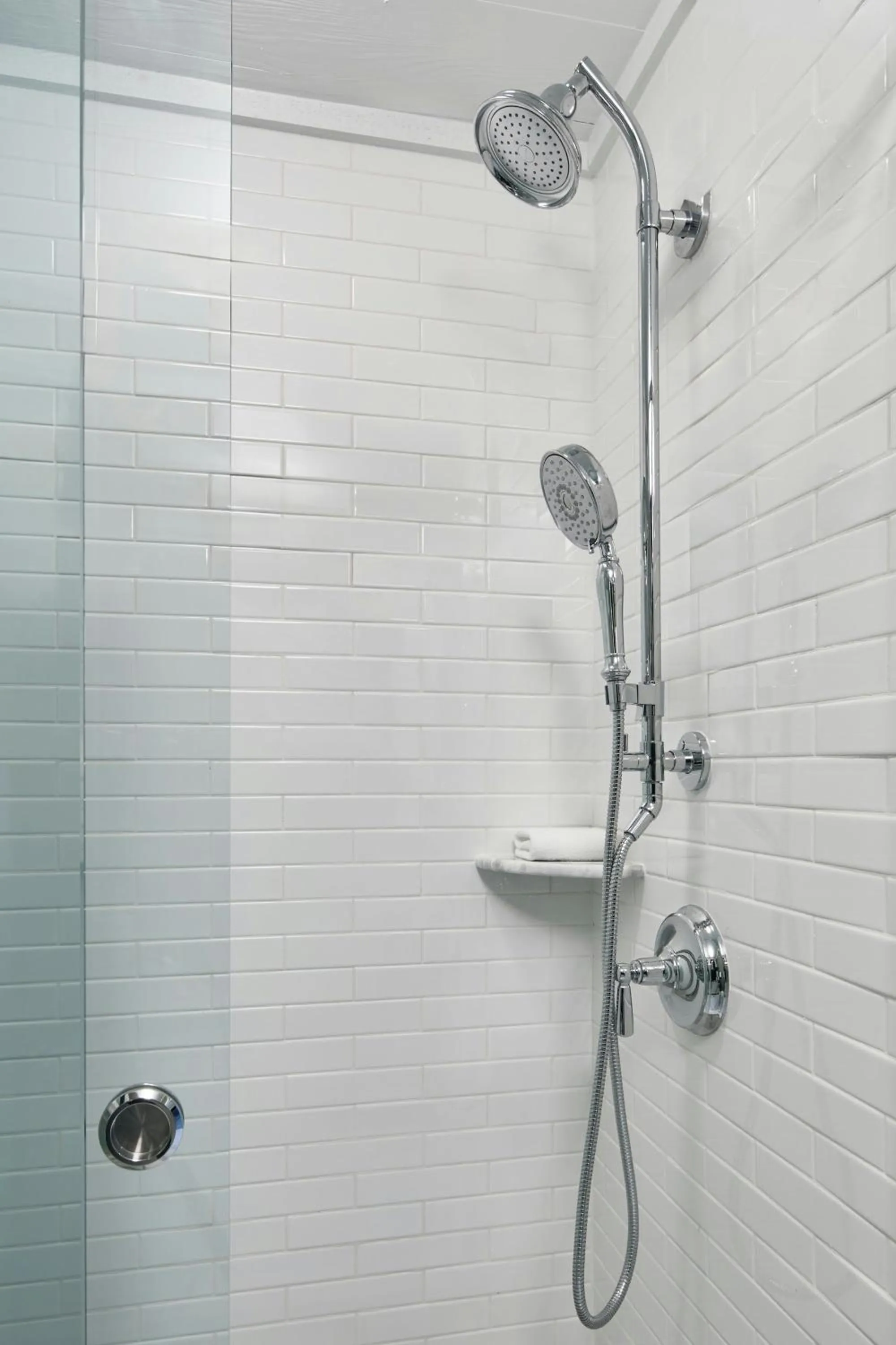 Bathroom in The Inn at Celebration, Autograph Collection