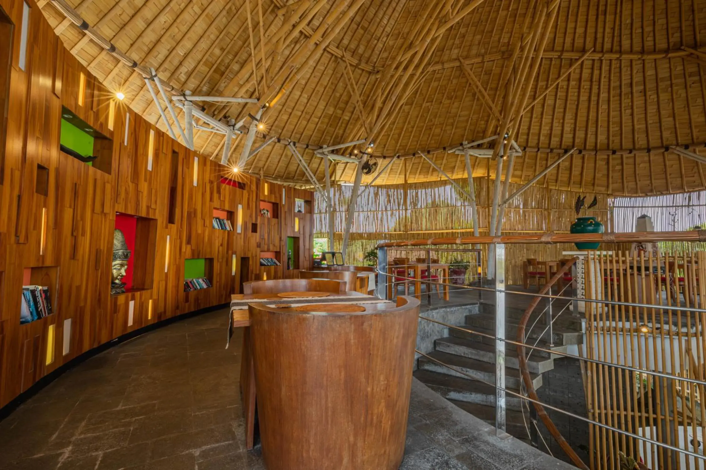 Restaurant/places to eat in Taman Mesari Luxury Villas-Seminyak Restaurant/places to eat in Taman Mesari Luxury Villas-Seminyak