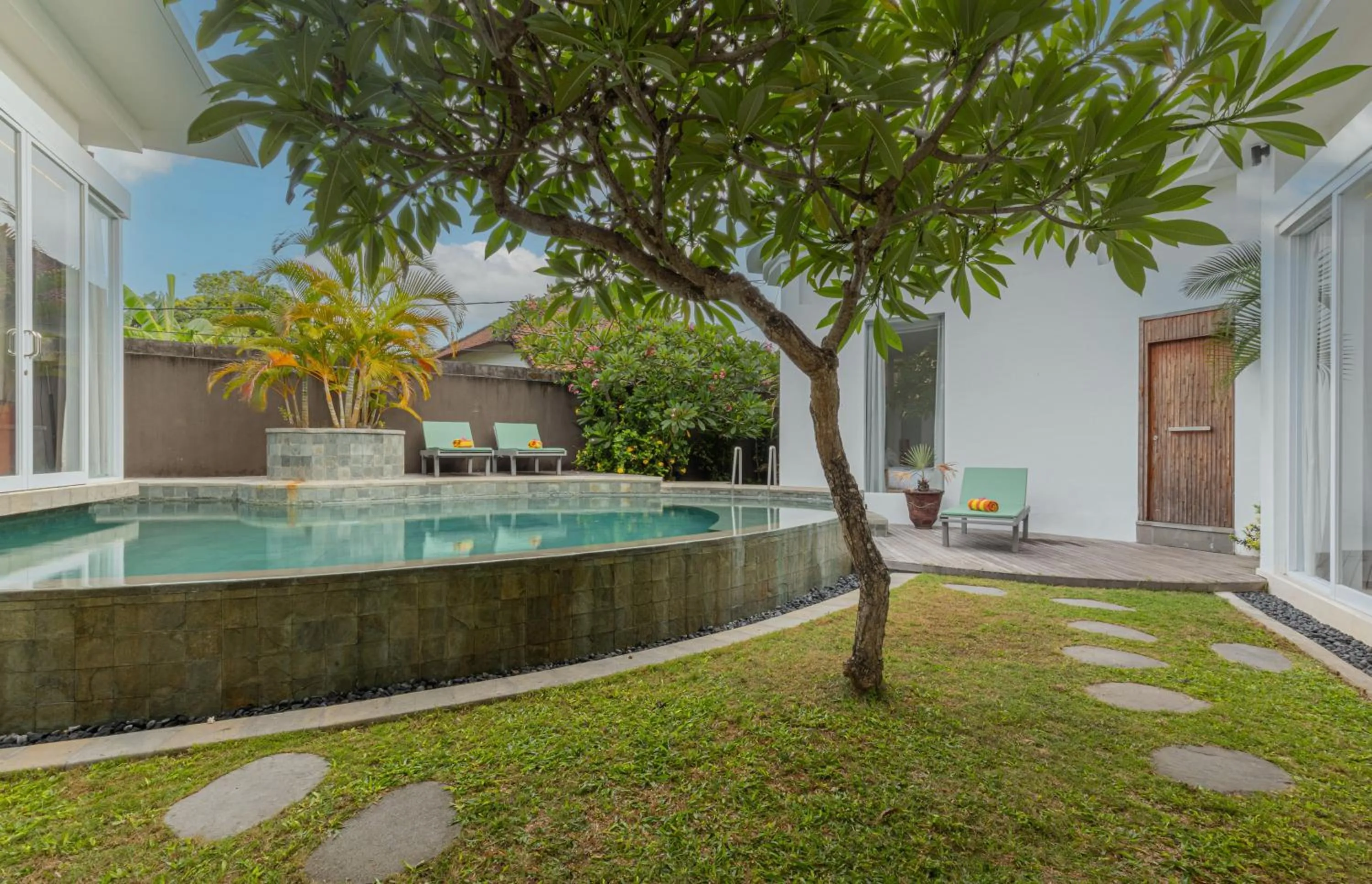 Day in Taman Mesari Luxury Villas-Seminyak