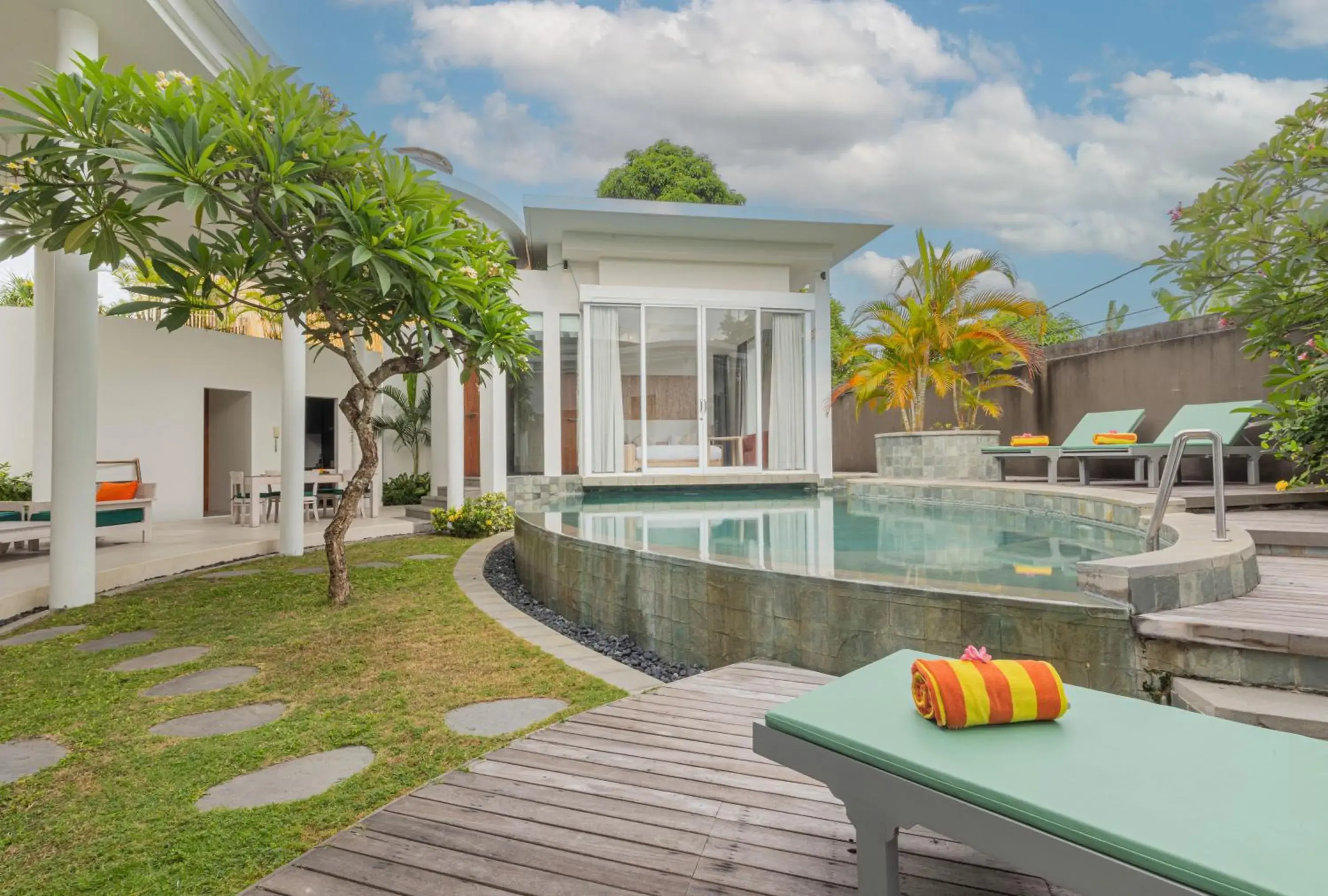 Property building in Taman Mesari Luxury Villas-Seminyak Property building in Taman Mesari Luxury Villas-Seminyak