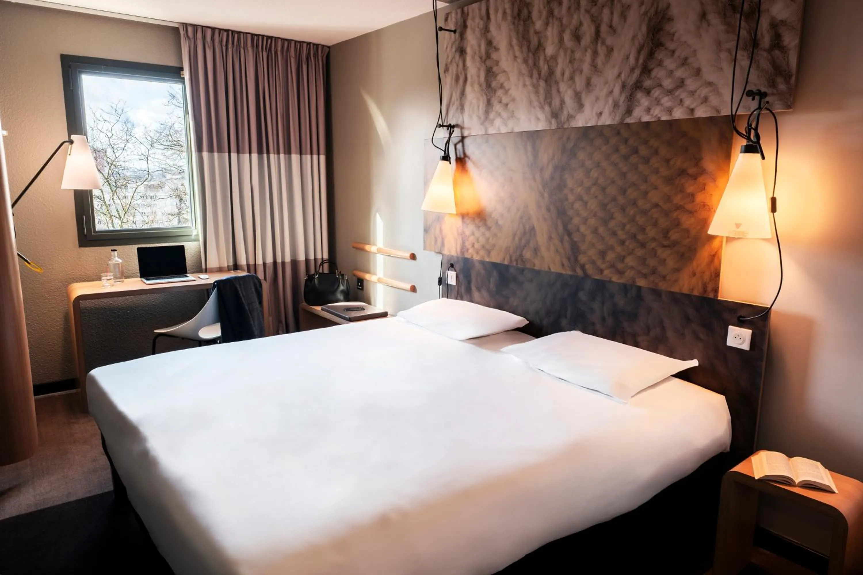 Bed in ibis Rouen Centre Champ de Mars