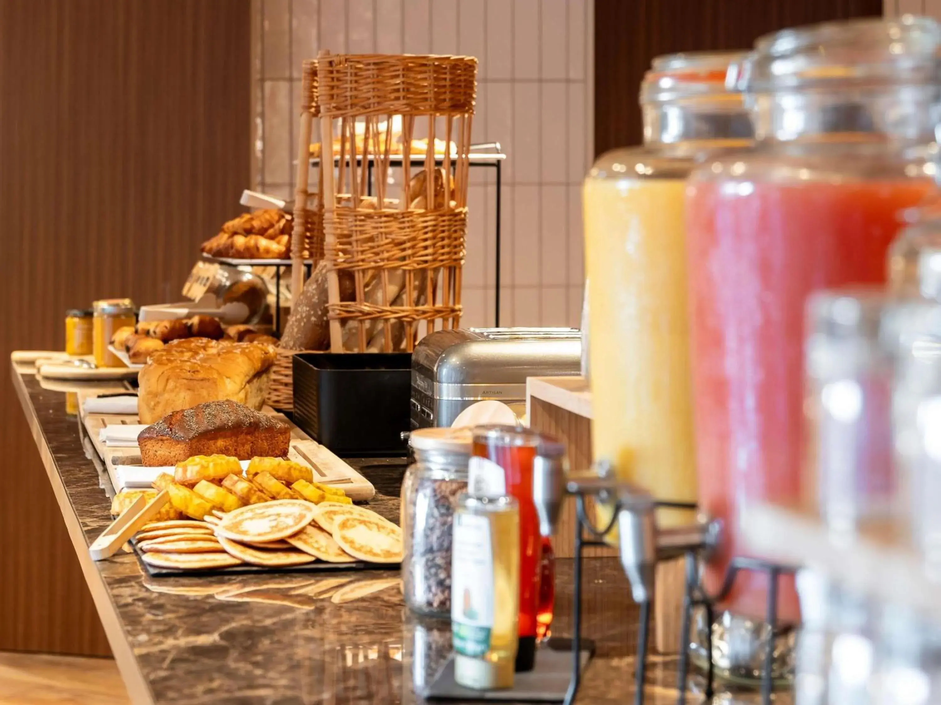 Breakfast in ibis Rouen Centre Champ de Mars Breakfast in ibis Rouen Centre Champ de Mars