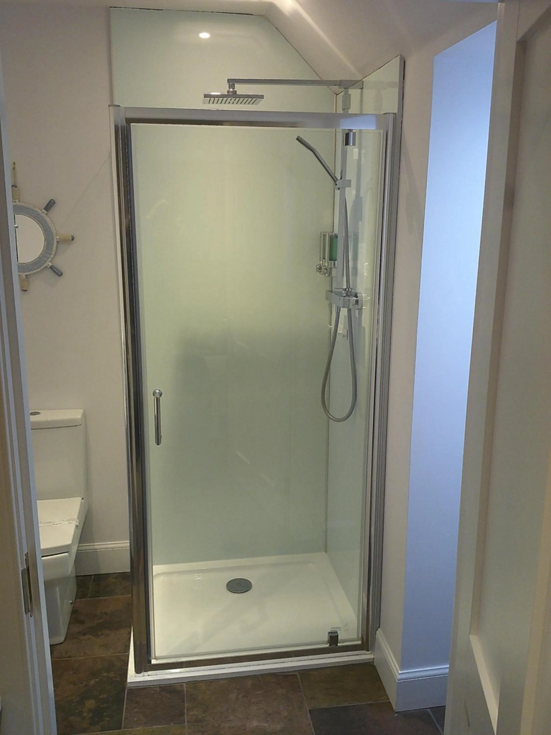 Shower in Taigh Duitseach