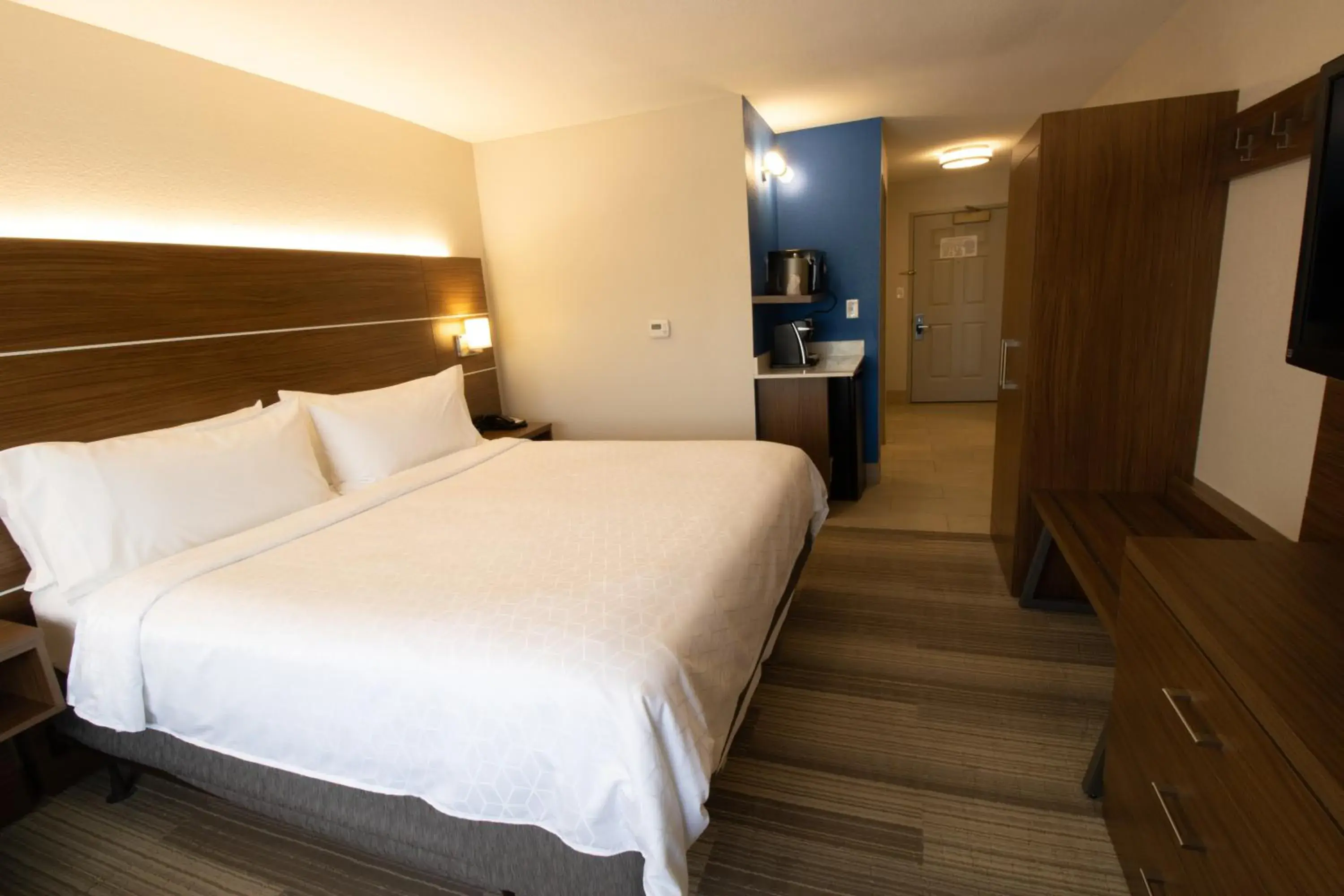 Holiday Inn Express & Suites Manassas by IHG Holiday Inn Express & Suites Manassas by IHG