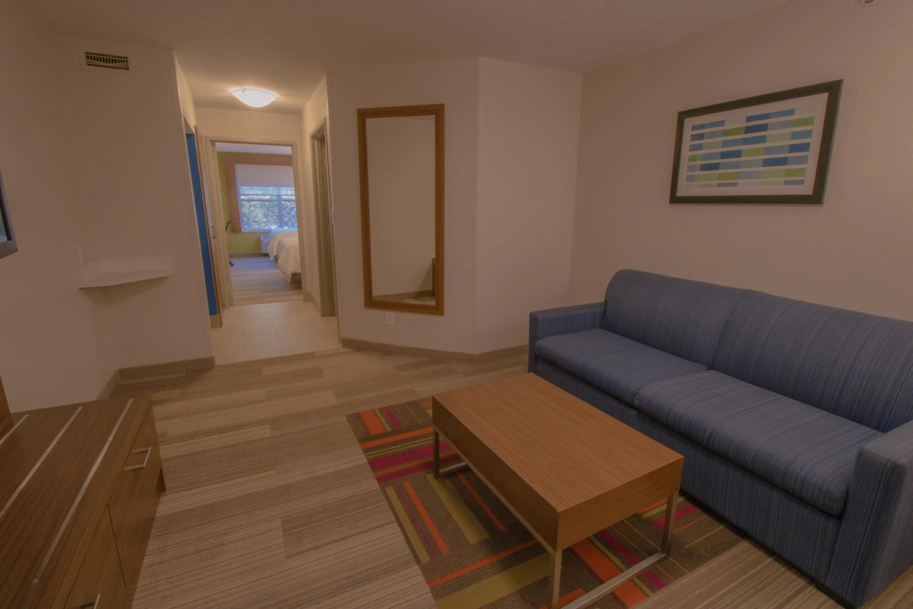 Living room in Holiday Inn Express & Suites Manassas by IHG