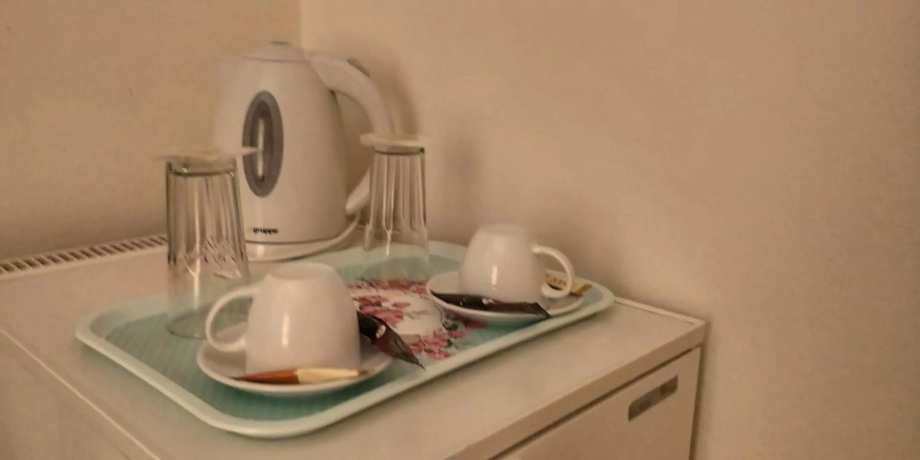 Coffee/tea facilities in Alexandra Hotel