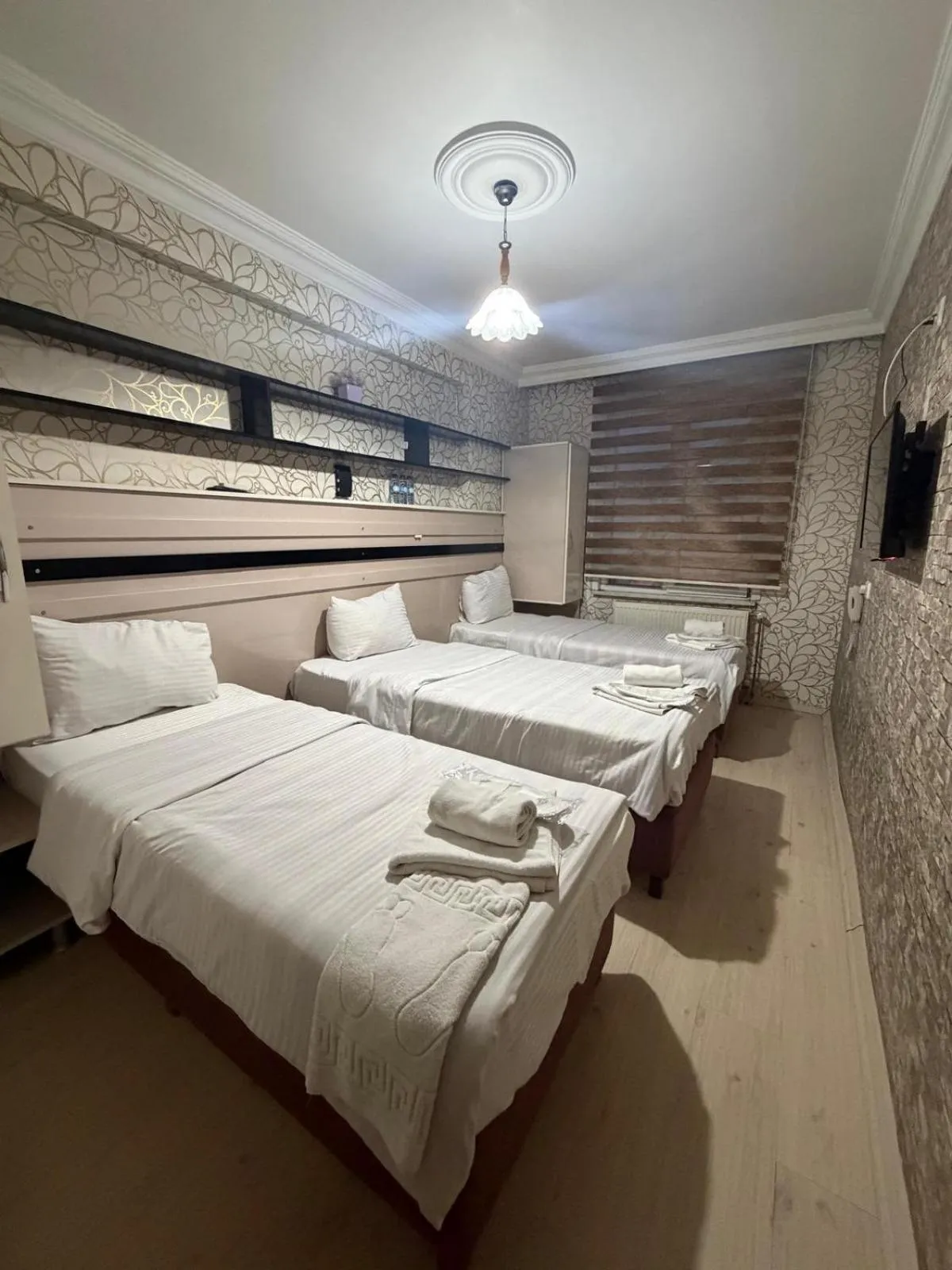 Bedroom, Bed in Balkan Palace Edirne